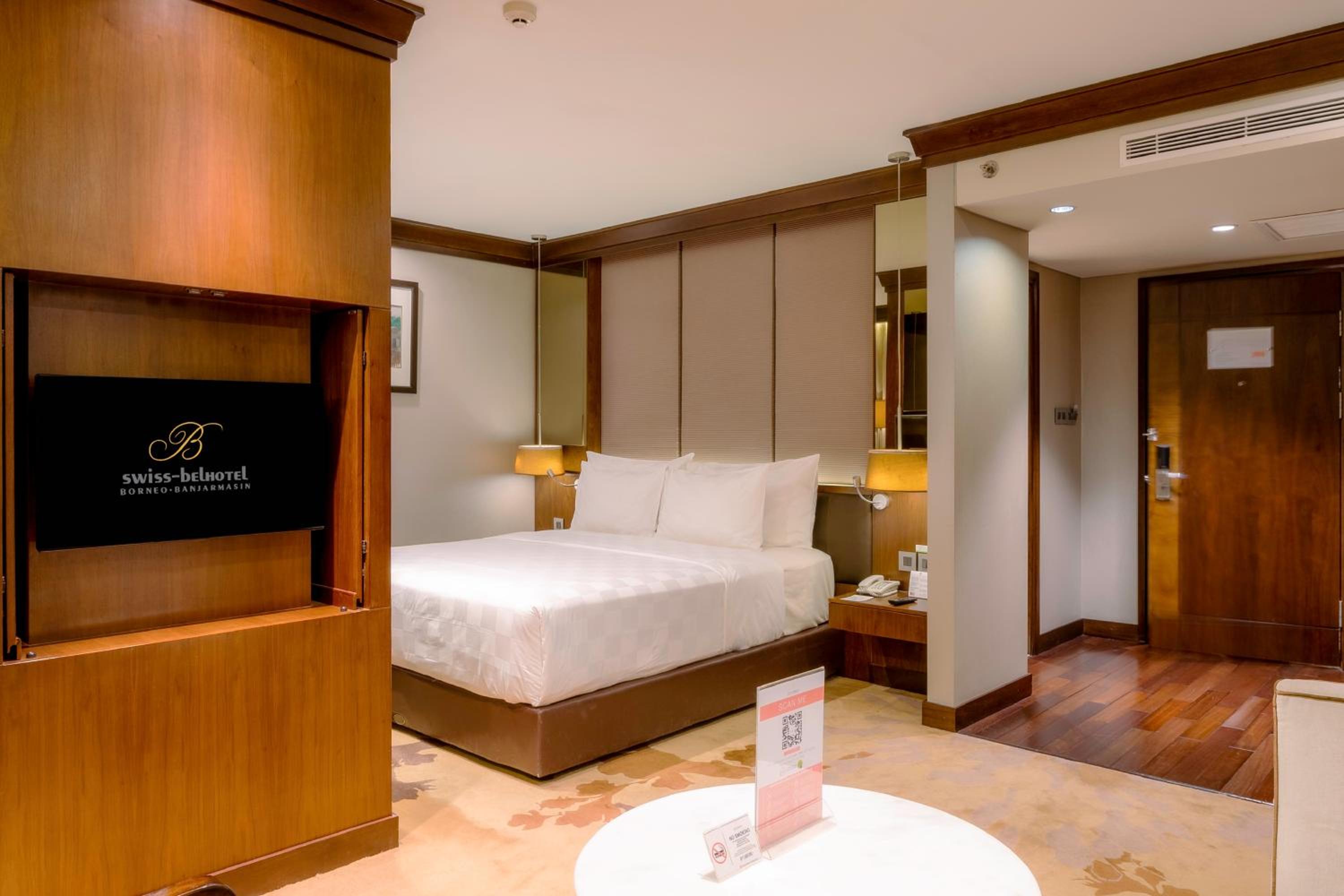 Executive Room - Photo 2