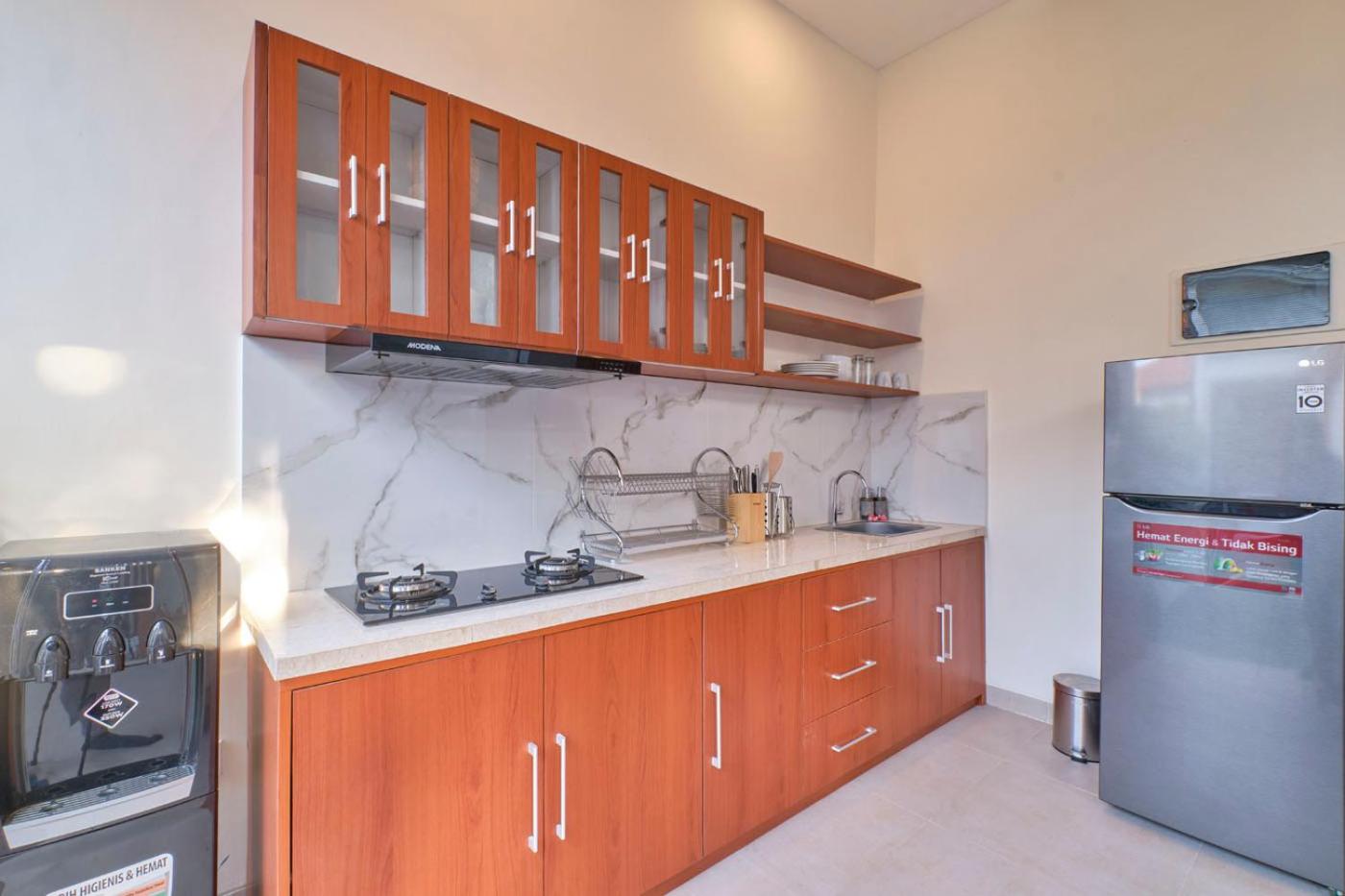 Two-Bedroom Villa - Photo 3