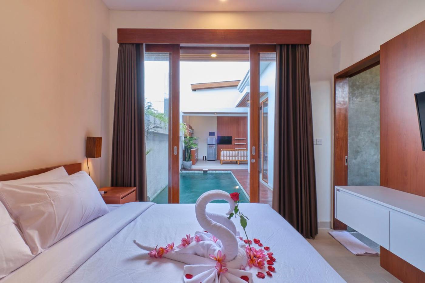 Two-Bedroom Villa - Photo 15