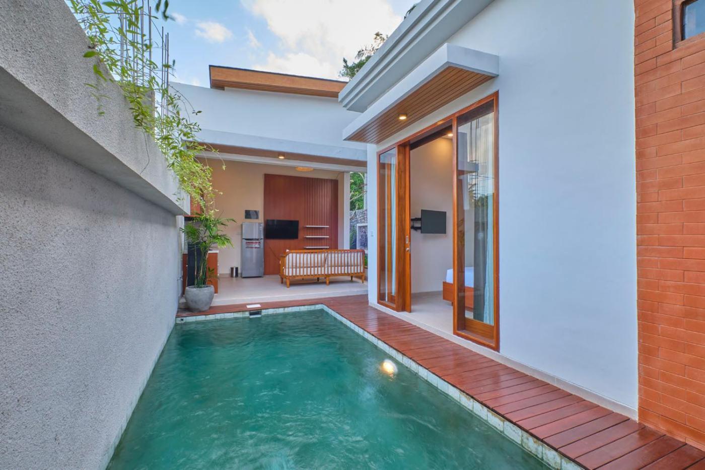 Two-Bedroom Villa - Photo 12