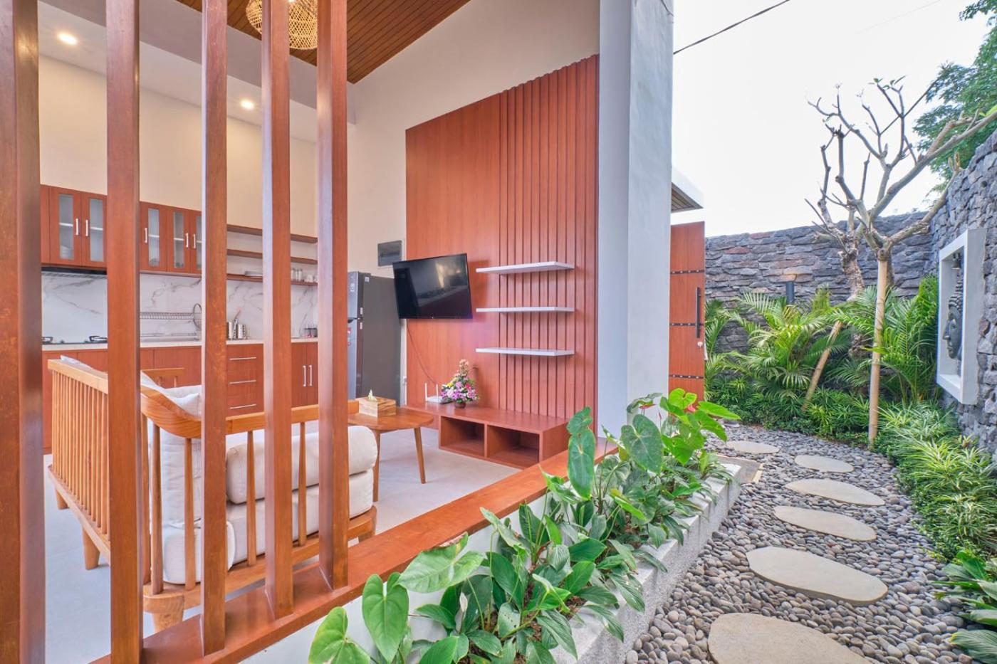 Two-Bedroom Villa - Photo 10