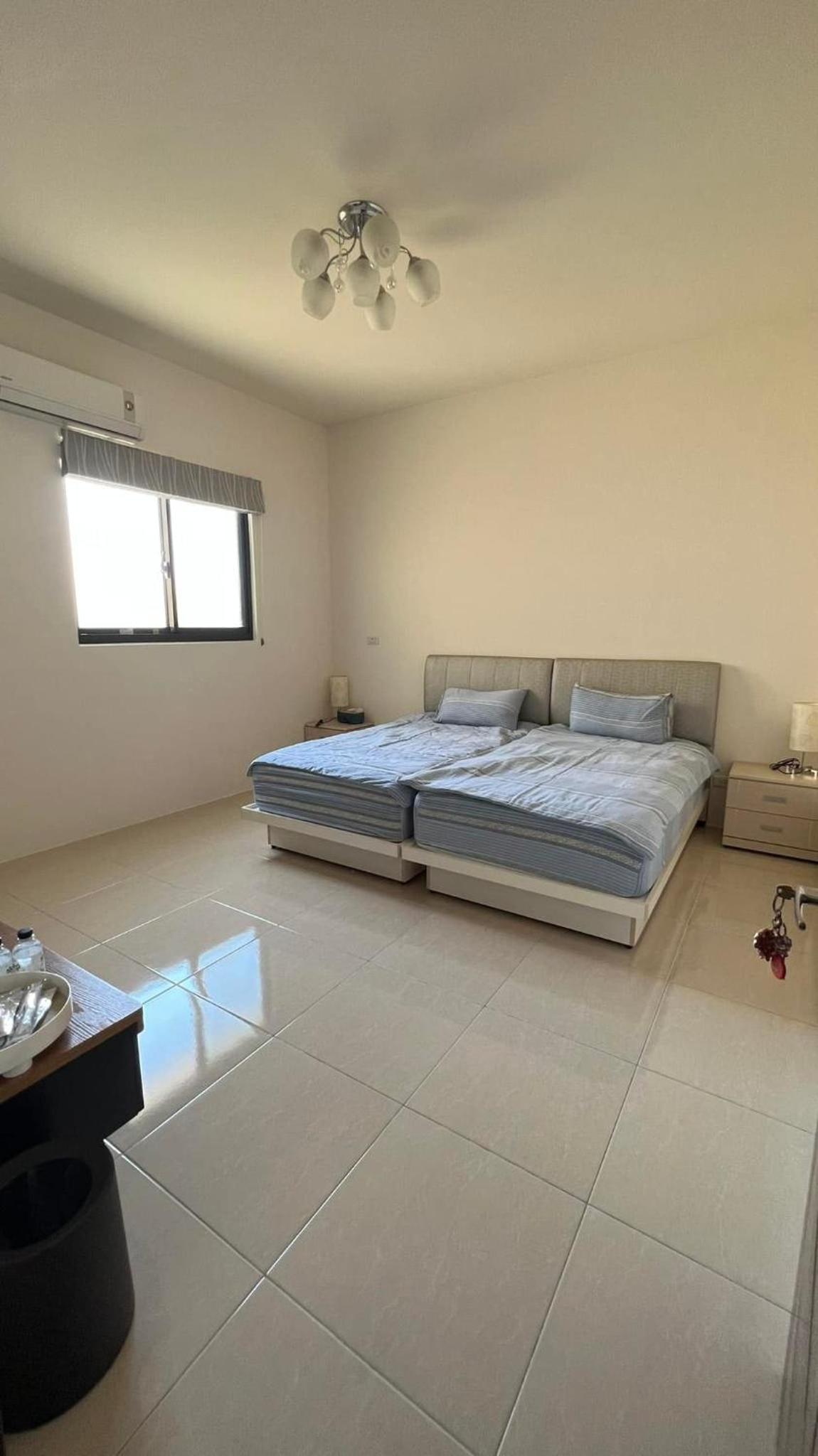 Double or Twin Room with Shared Bathroom photo 1