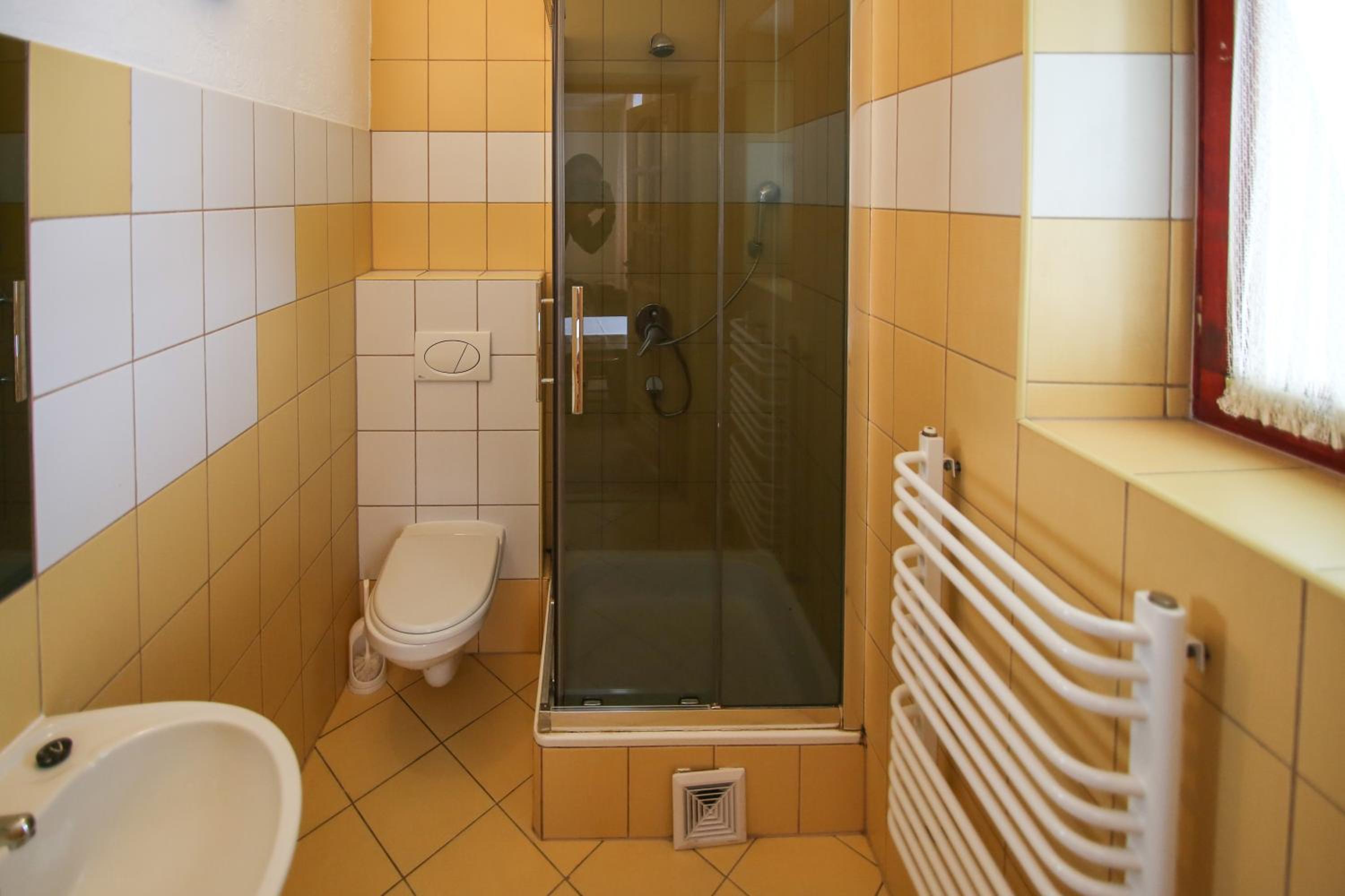 Double Room - Photo 8