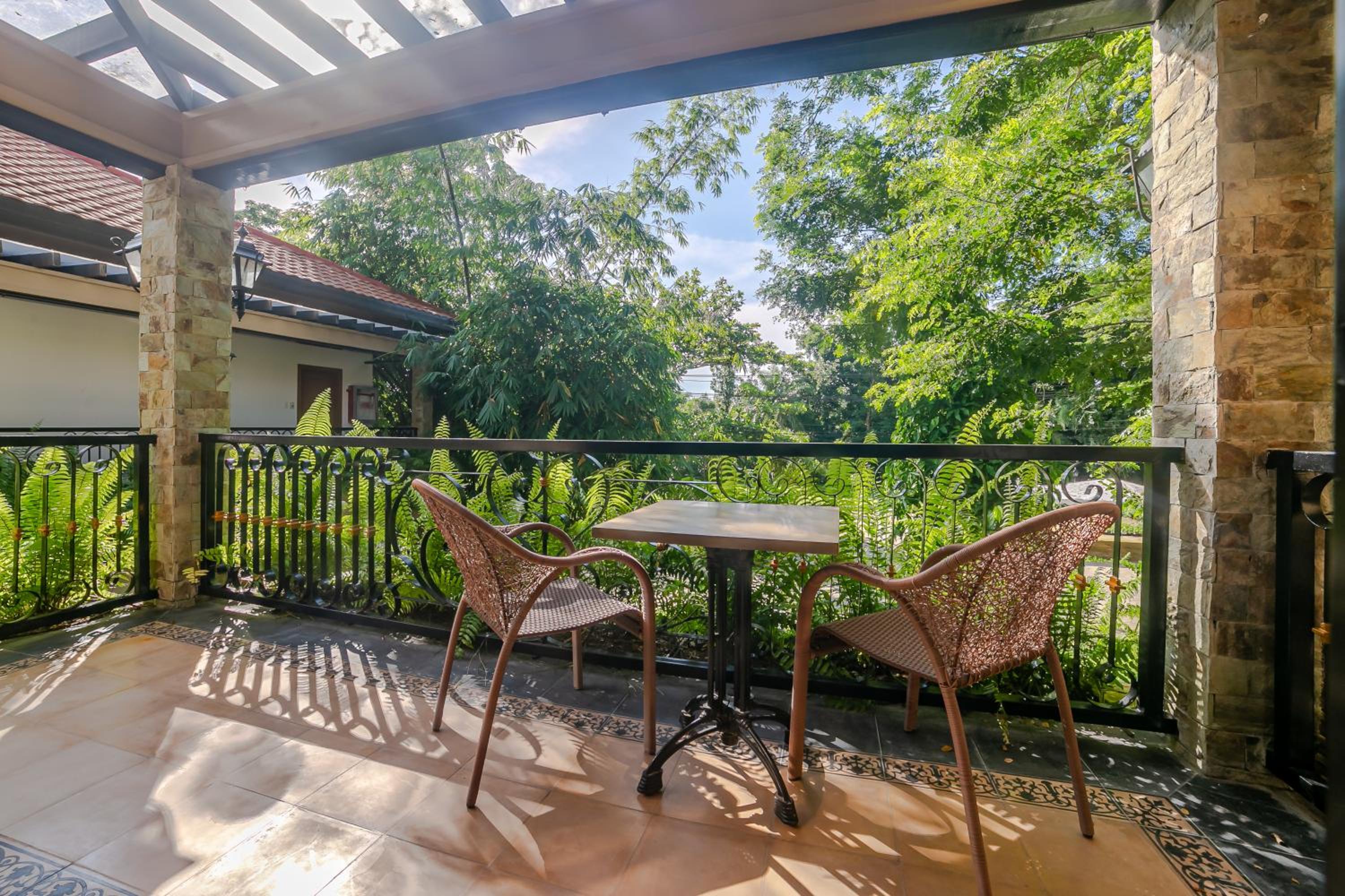 Deluxe Double Room With Balcony photo 3