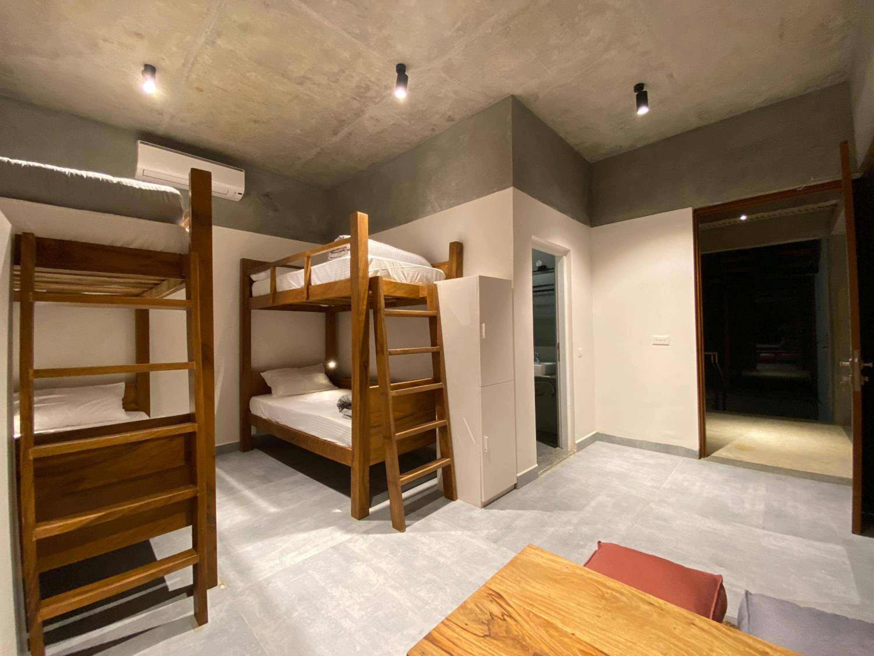 Single Bed in 4-Bed Dormitory Room photo 1
