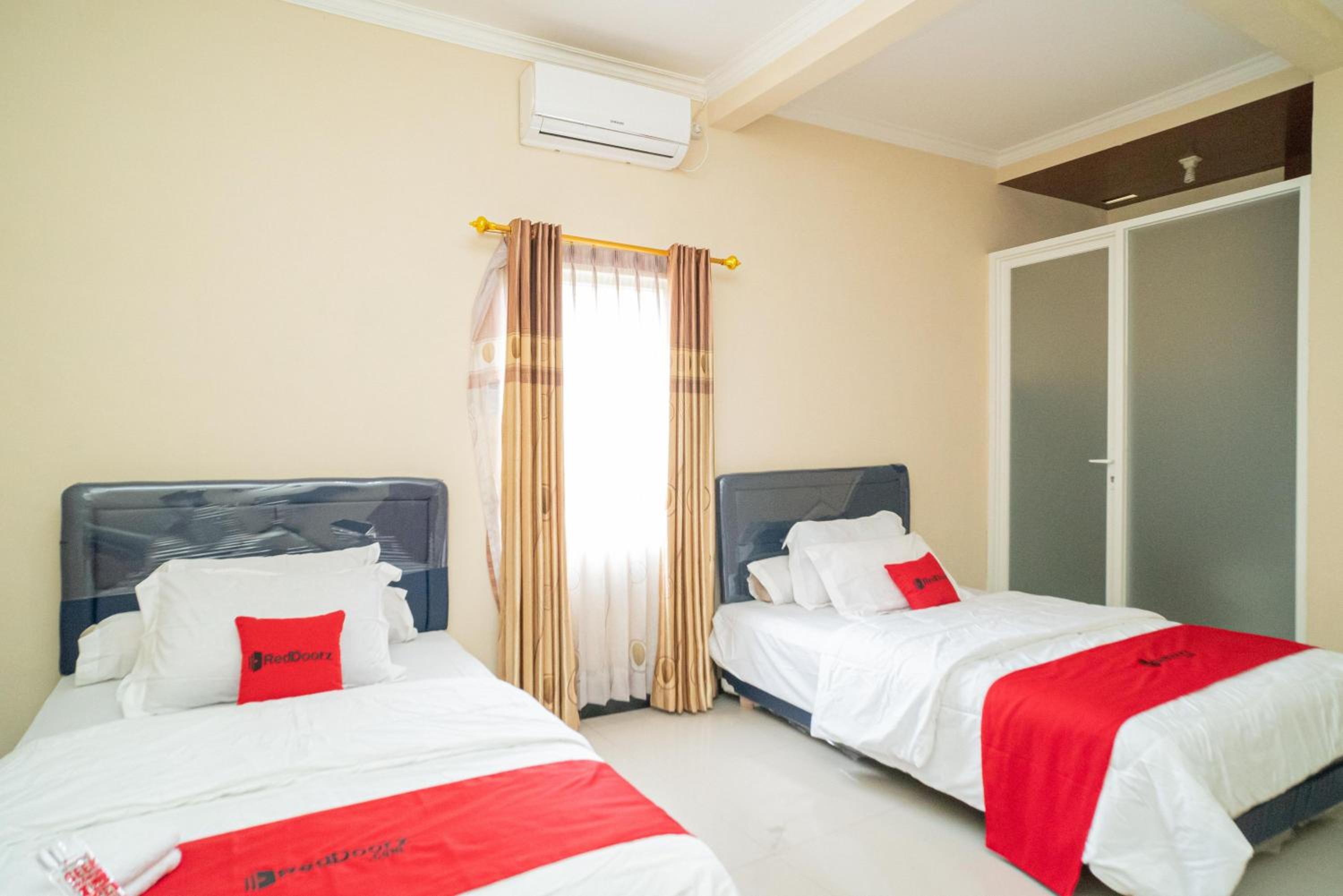 Deluxe Twin Room - Photo 3
