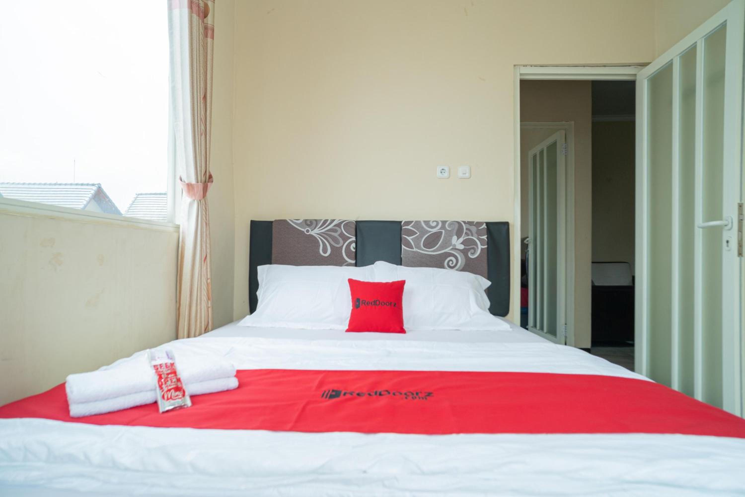 Suite - Photo 19