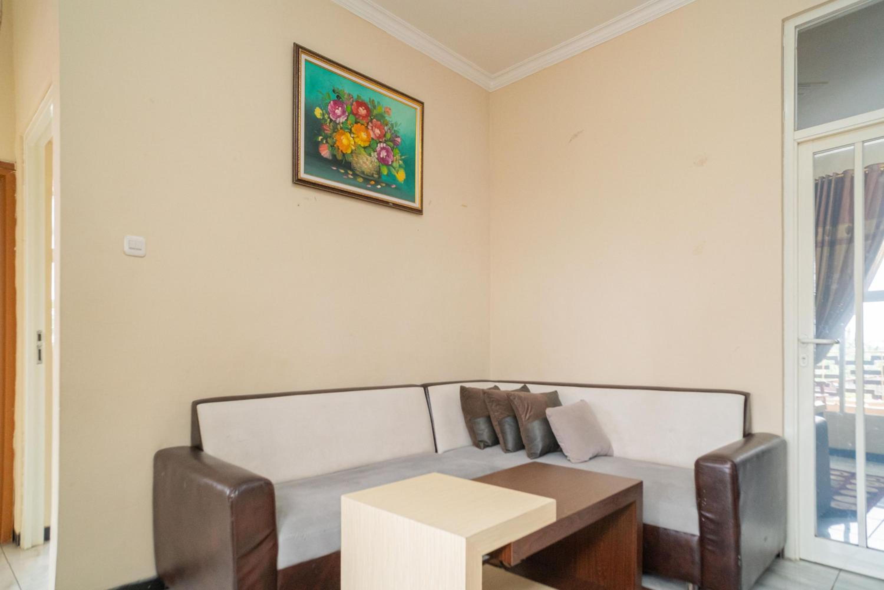 Suite - Photo 10