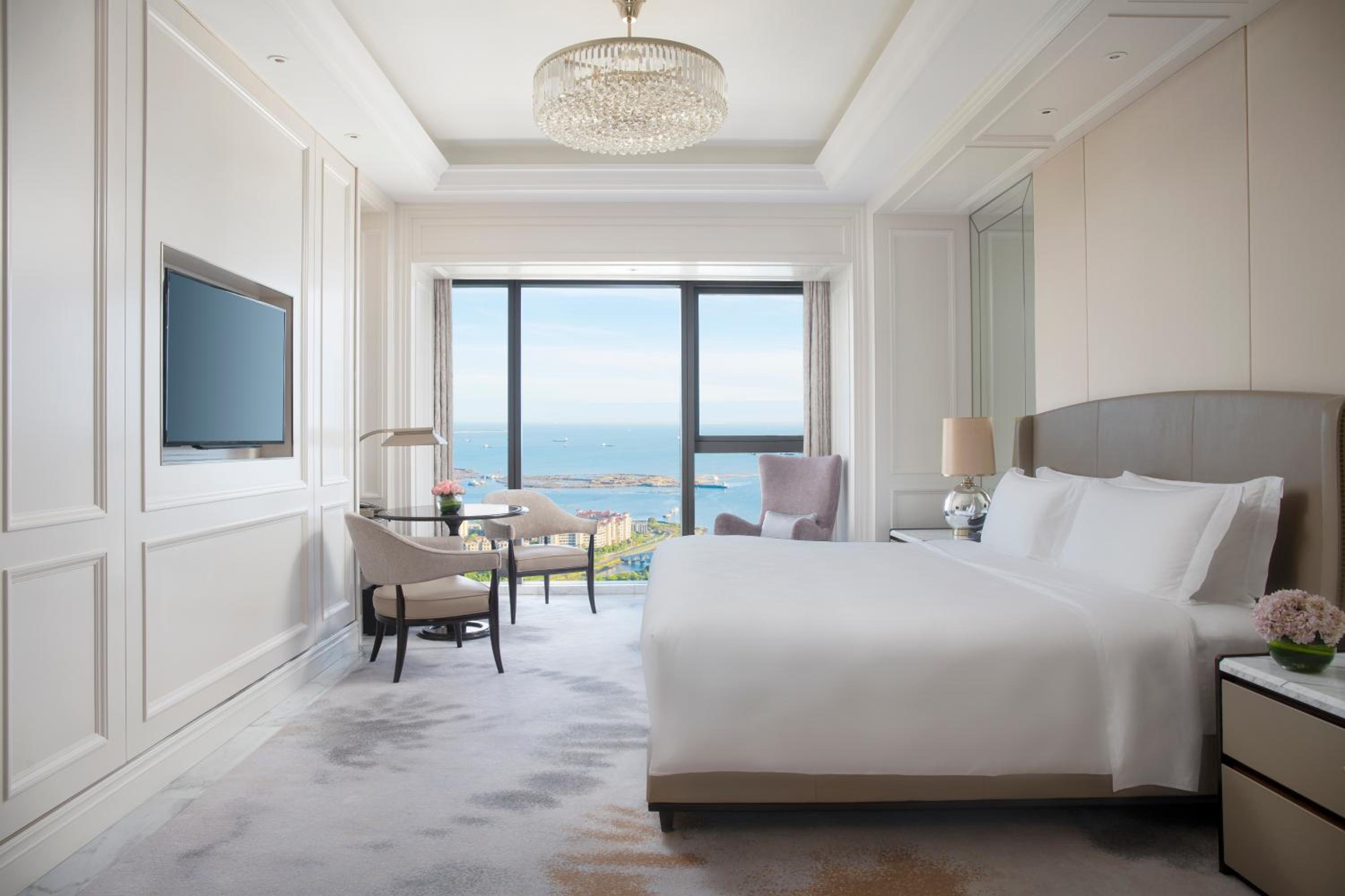 Deluxe Ocean View King - Photo 4
