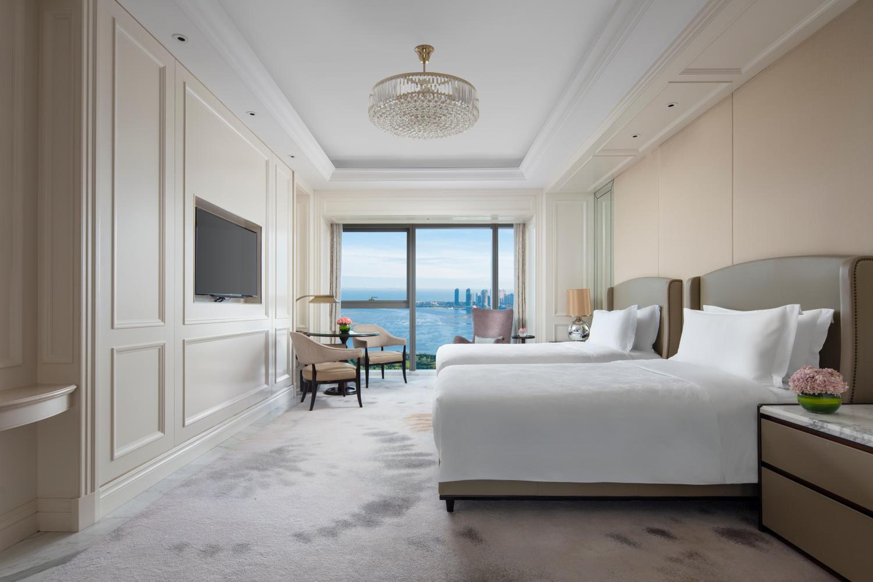 Deluxe Ocean View King - Photo 5