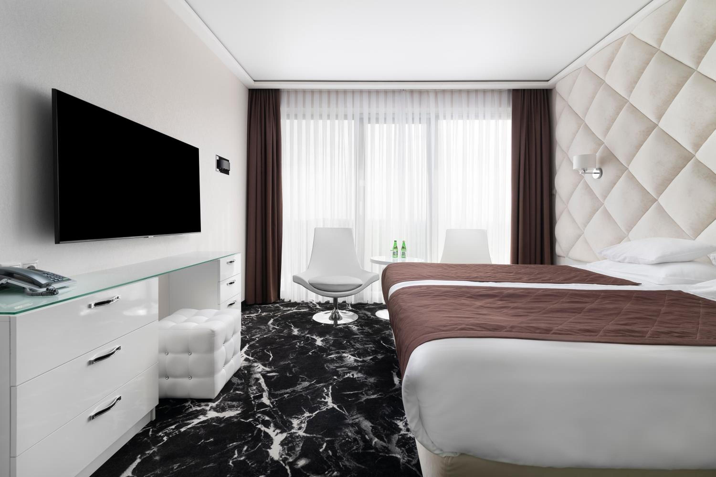 Double or Twin Room - Photo 1