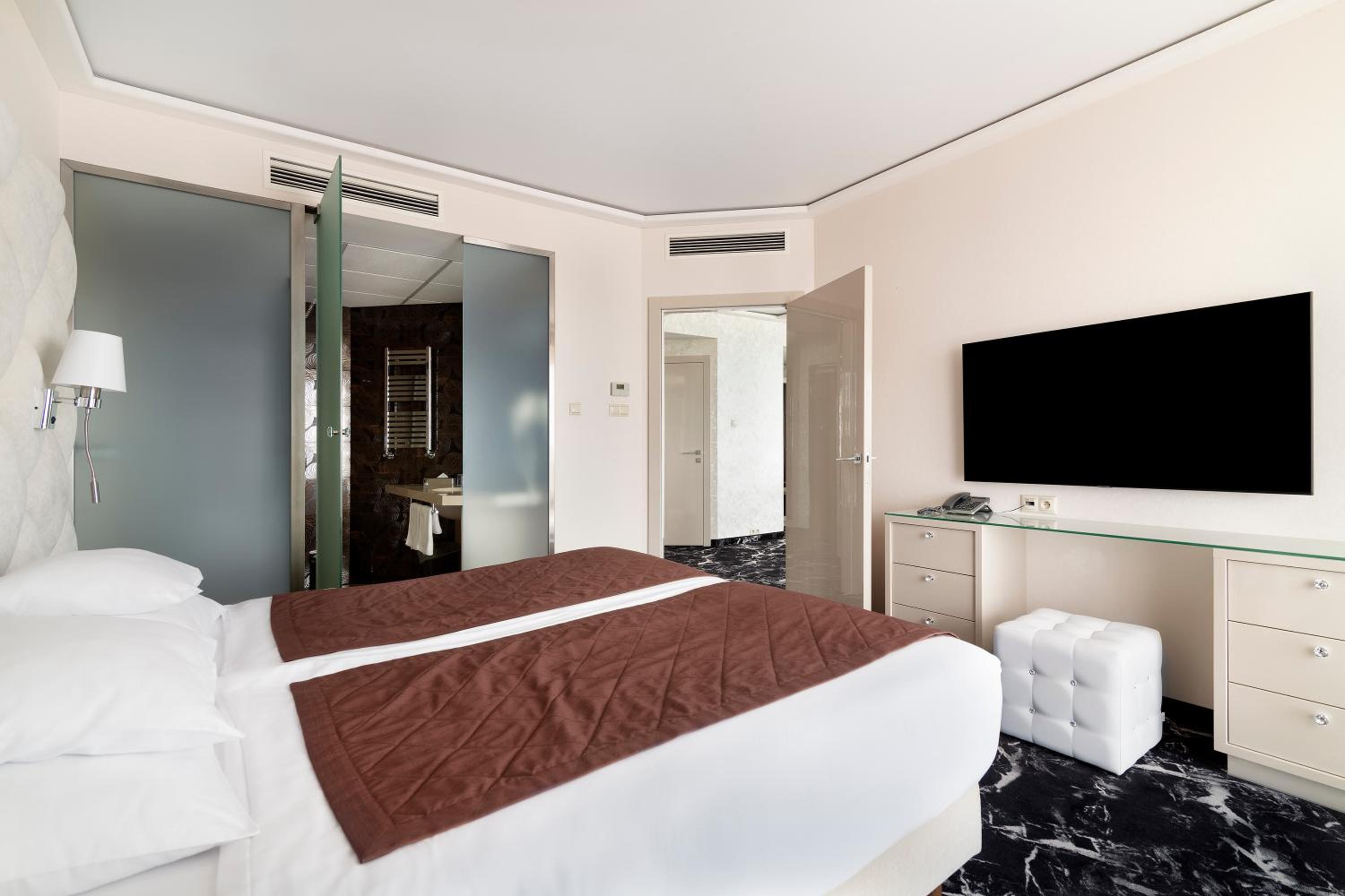 Apartment (2 Adults) - Photo 2