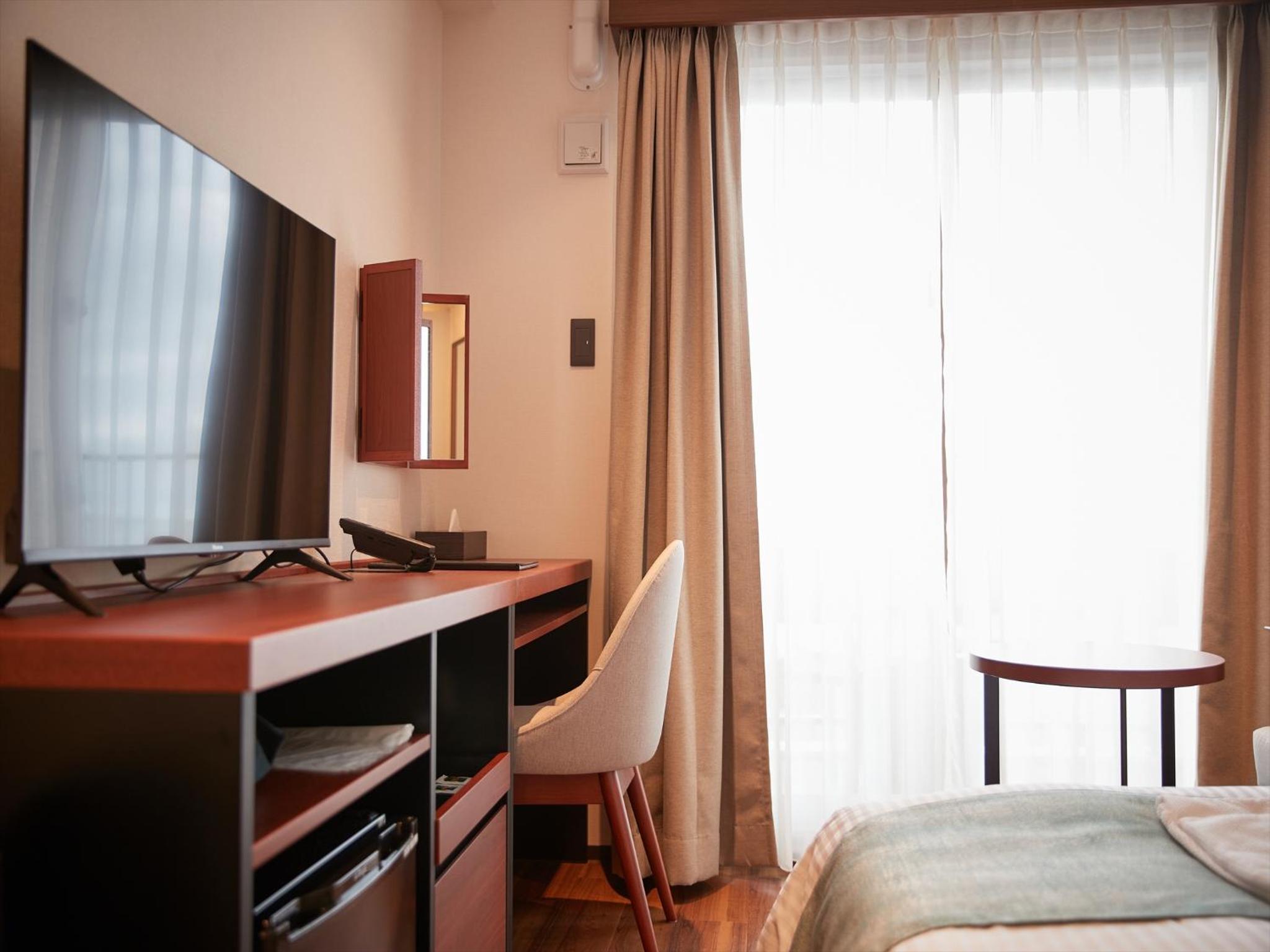 Double Room - Photo 18
