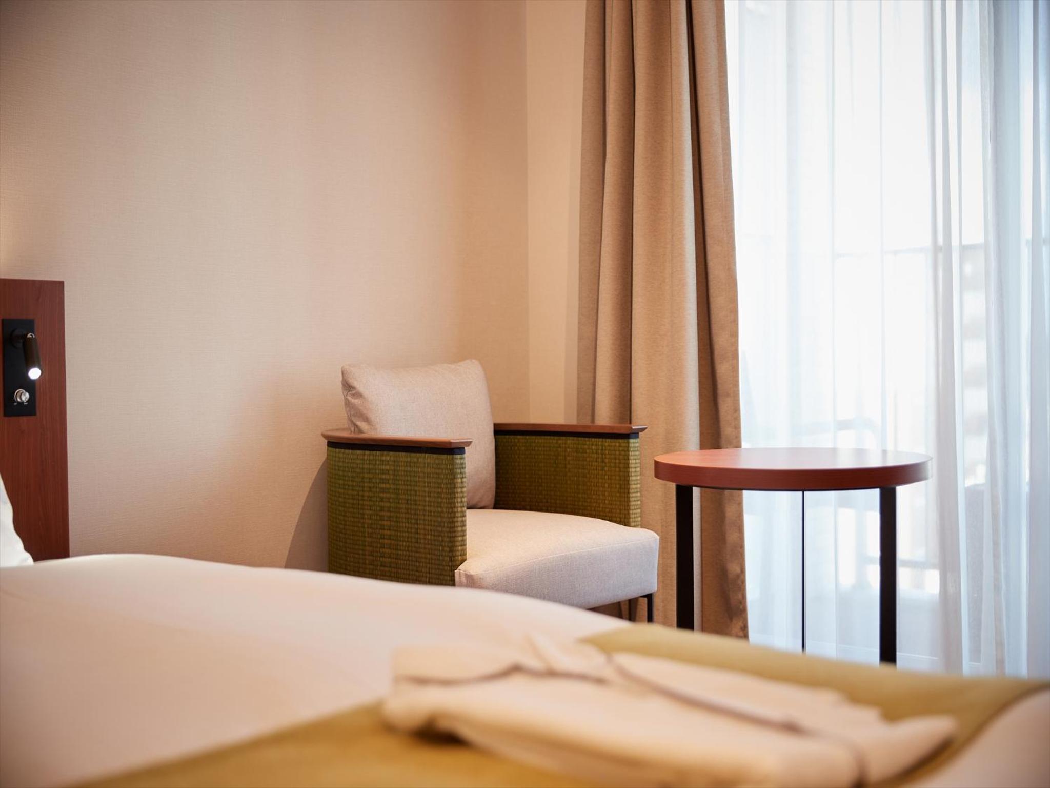 Standard Twin Room - Photo 8