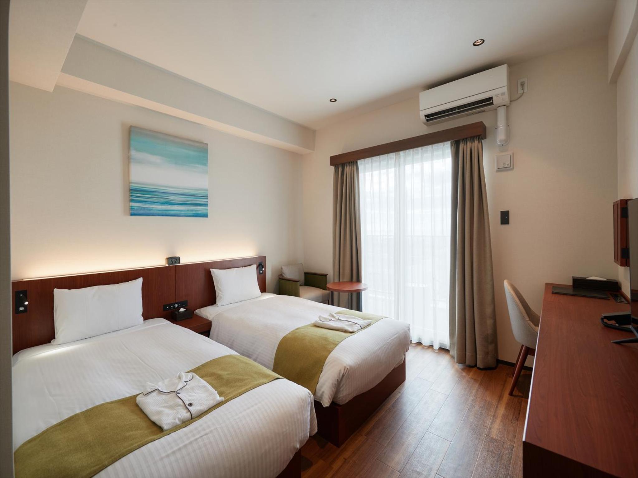 Standard Twin Room - Photo 1
