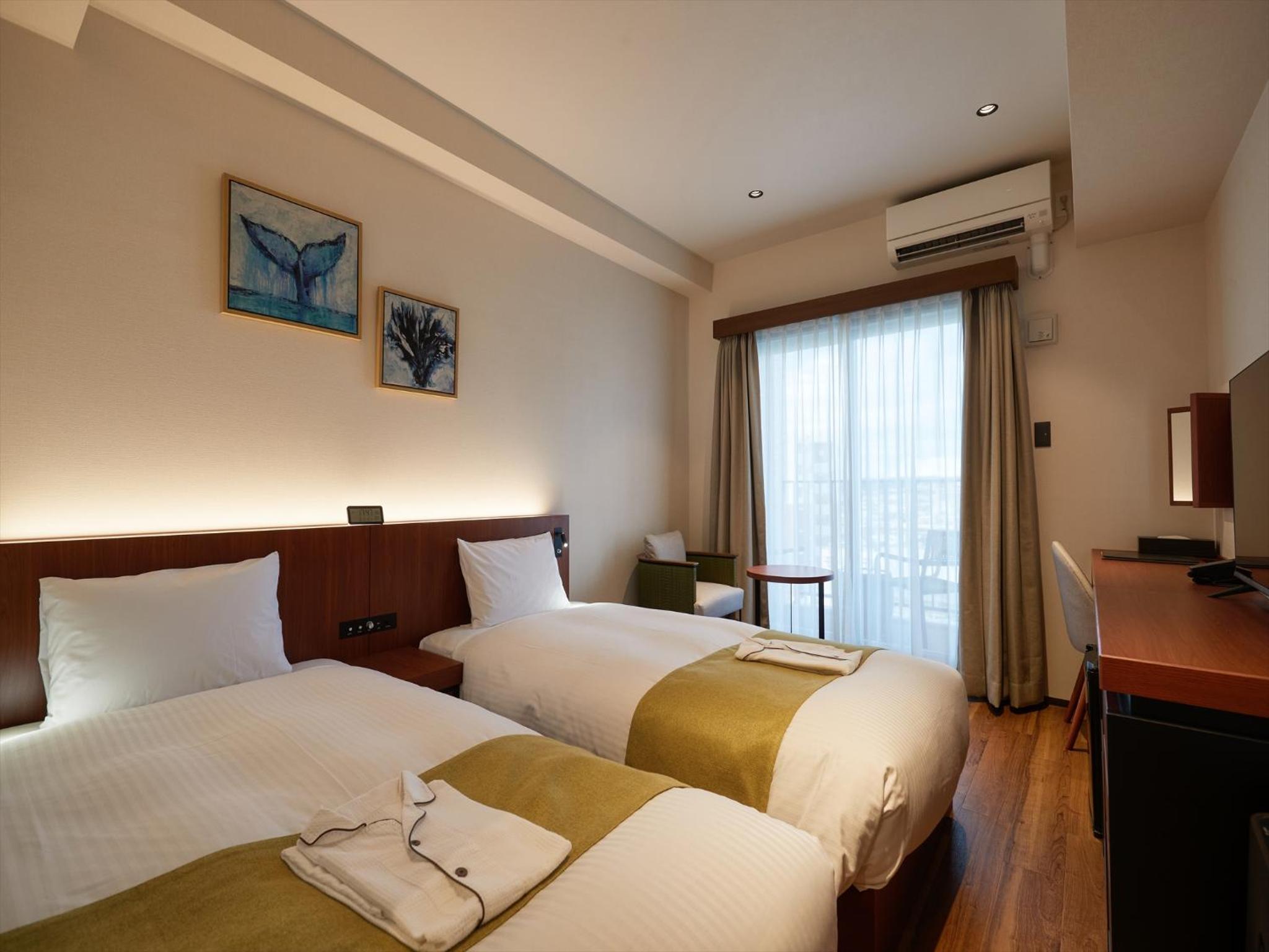 Standard Twin Room - Photo 5