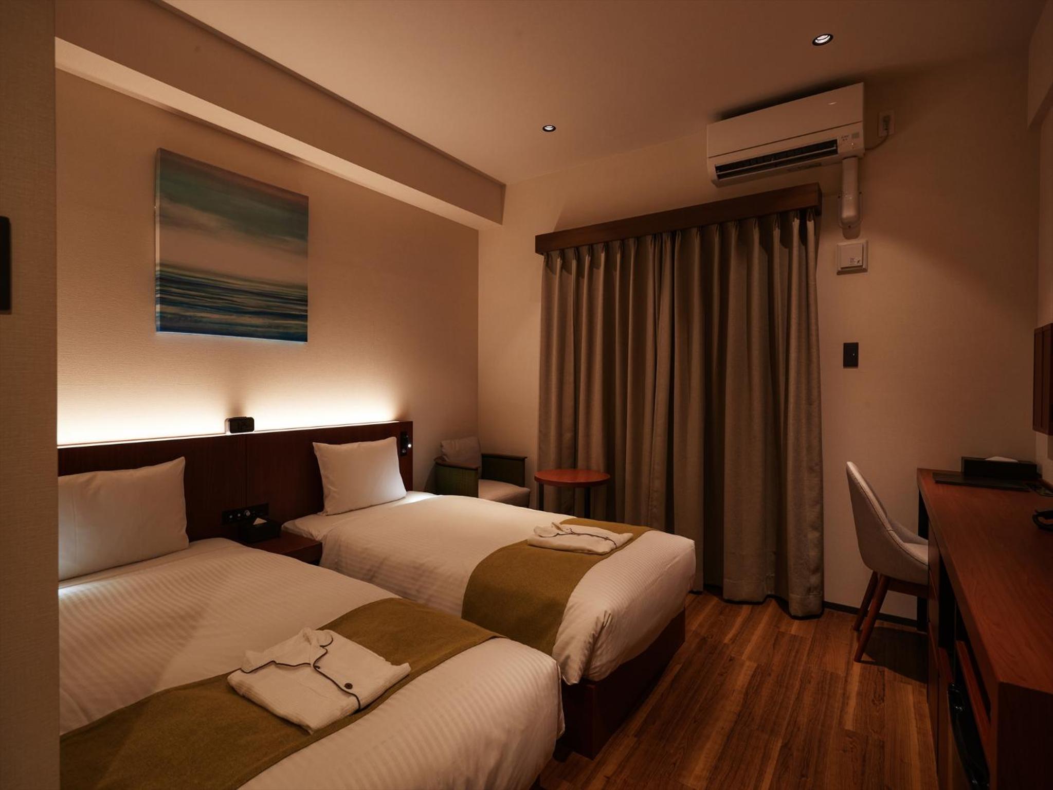 Superior Twin Room - Photo 13