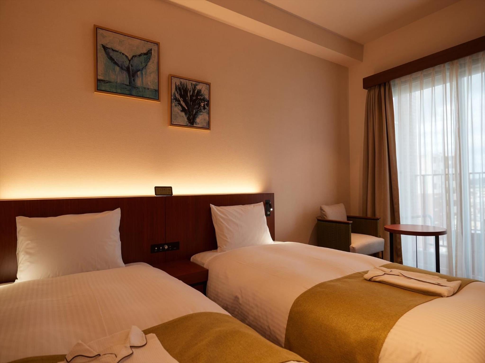 Standard Twin Room - Photo 2