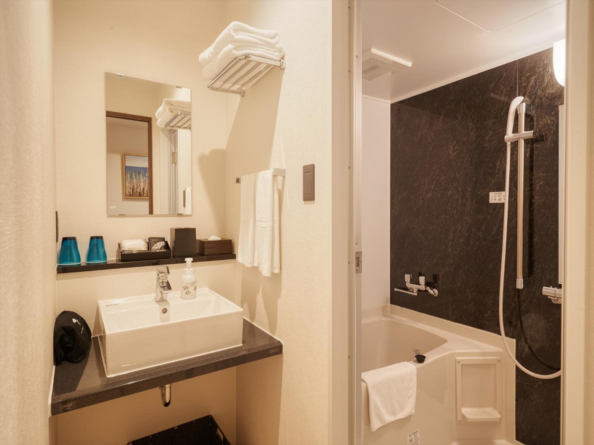 Superior Twin Room - Photo 12