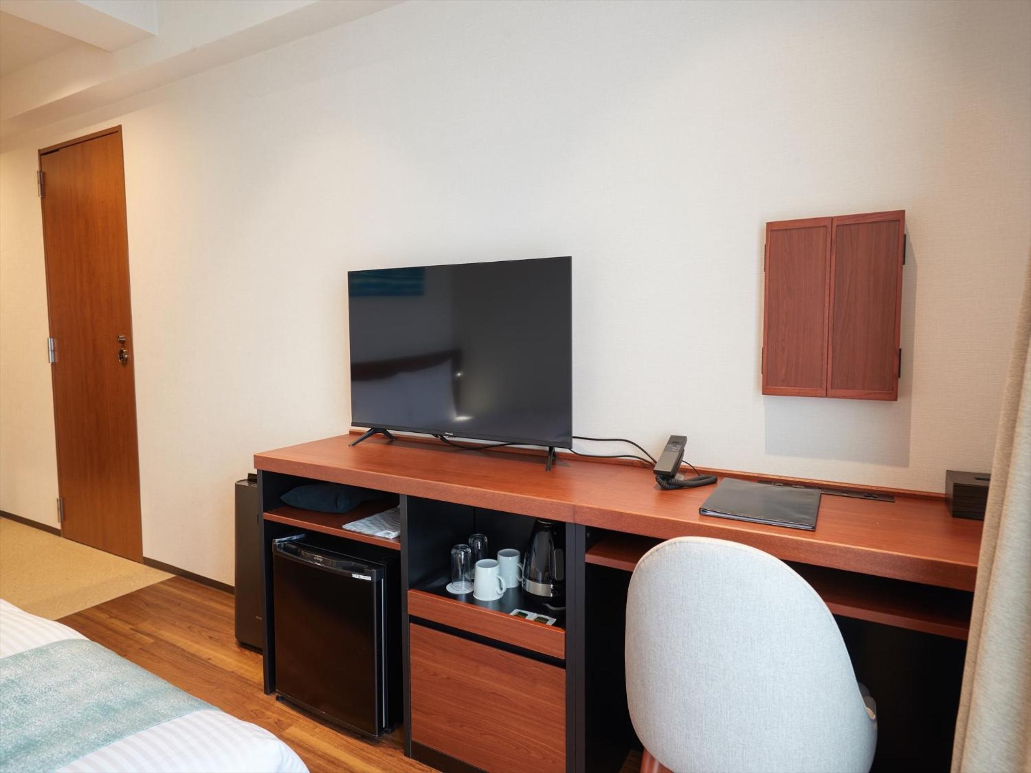 Double Room - Photo 12