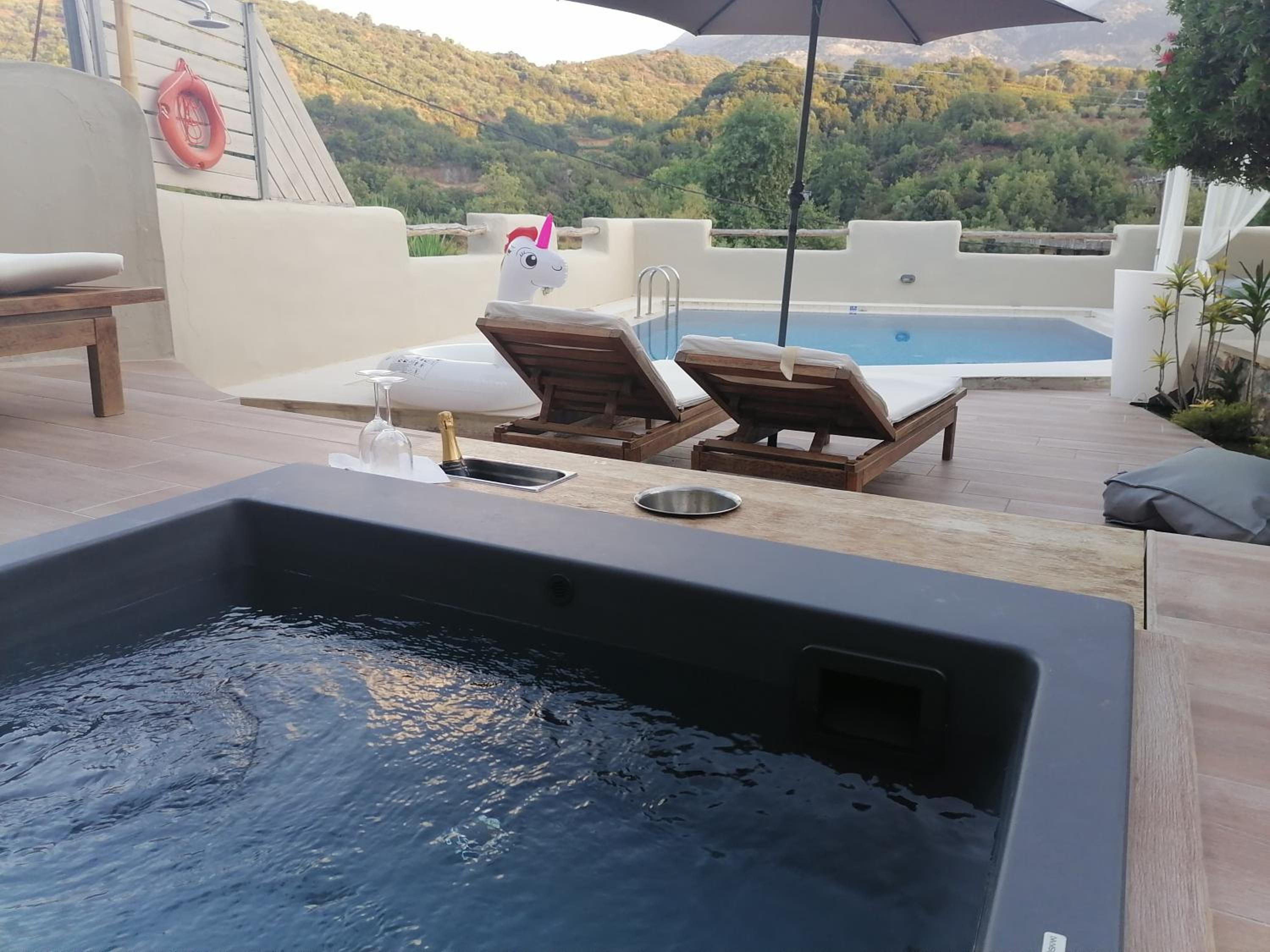 Three-Bedroom Villa (6 Adults) photo 2