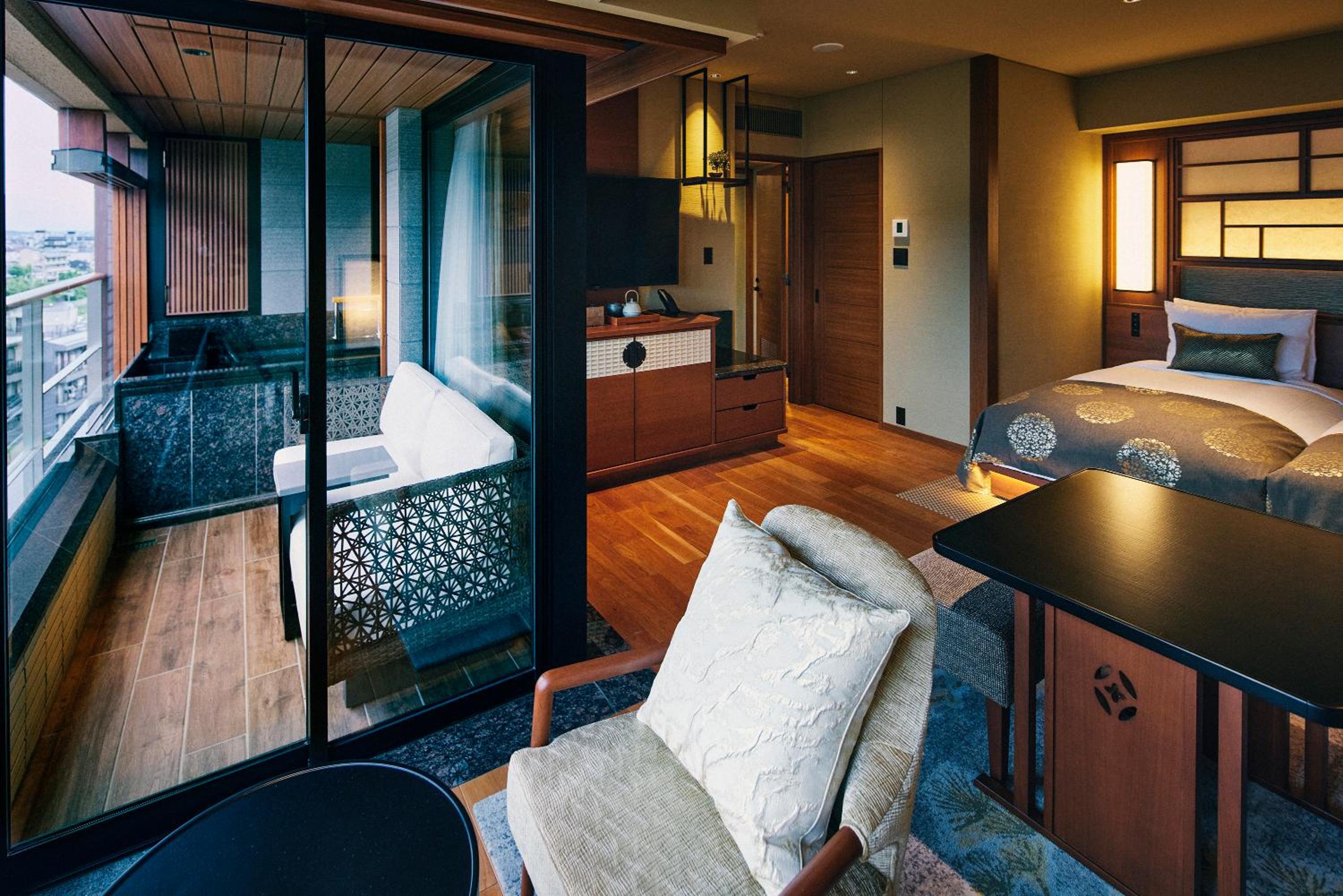 Premium Twin - Top Floor - Photo 13