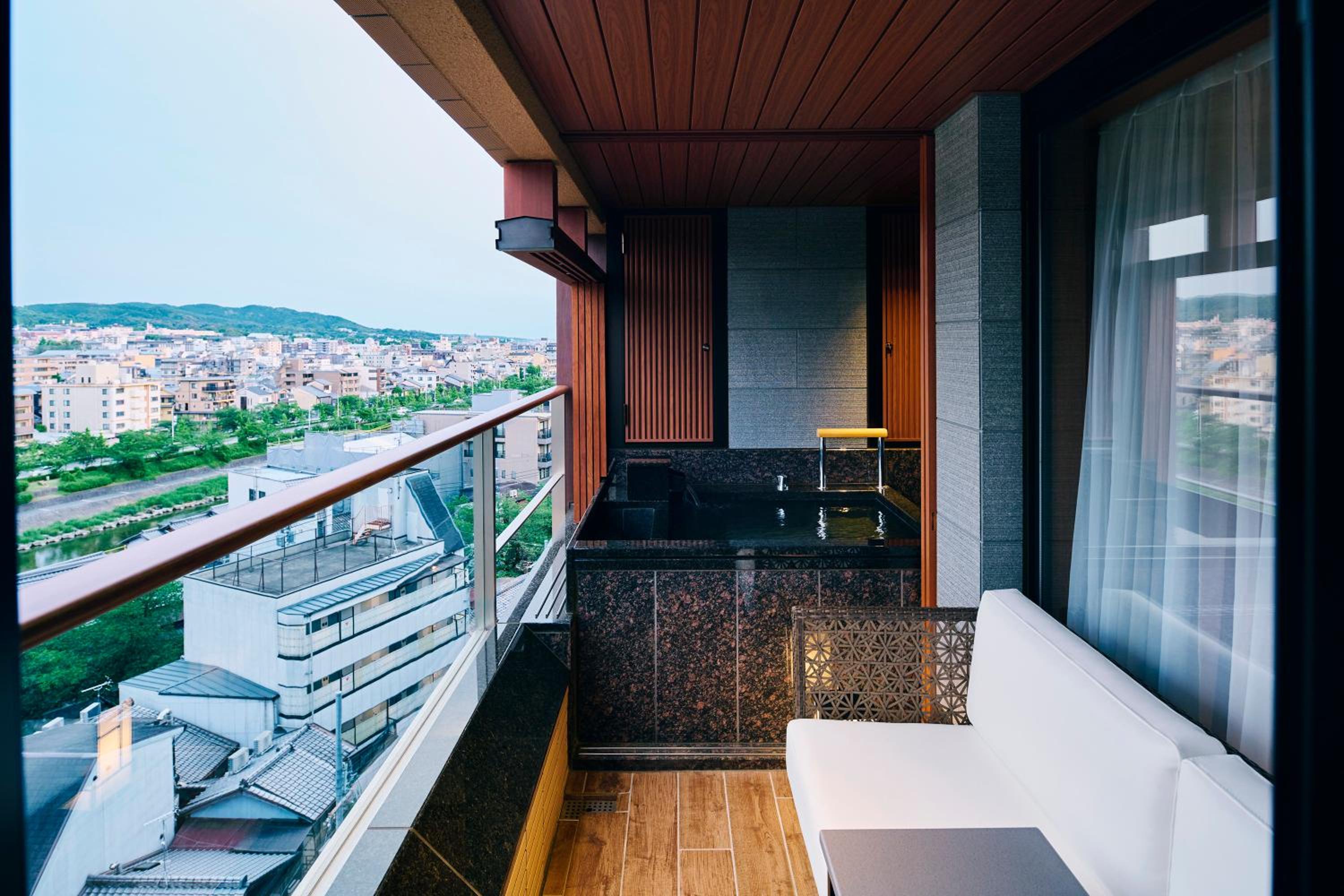 Premium Double - Top Floor - Photo 13