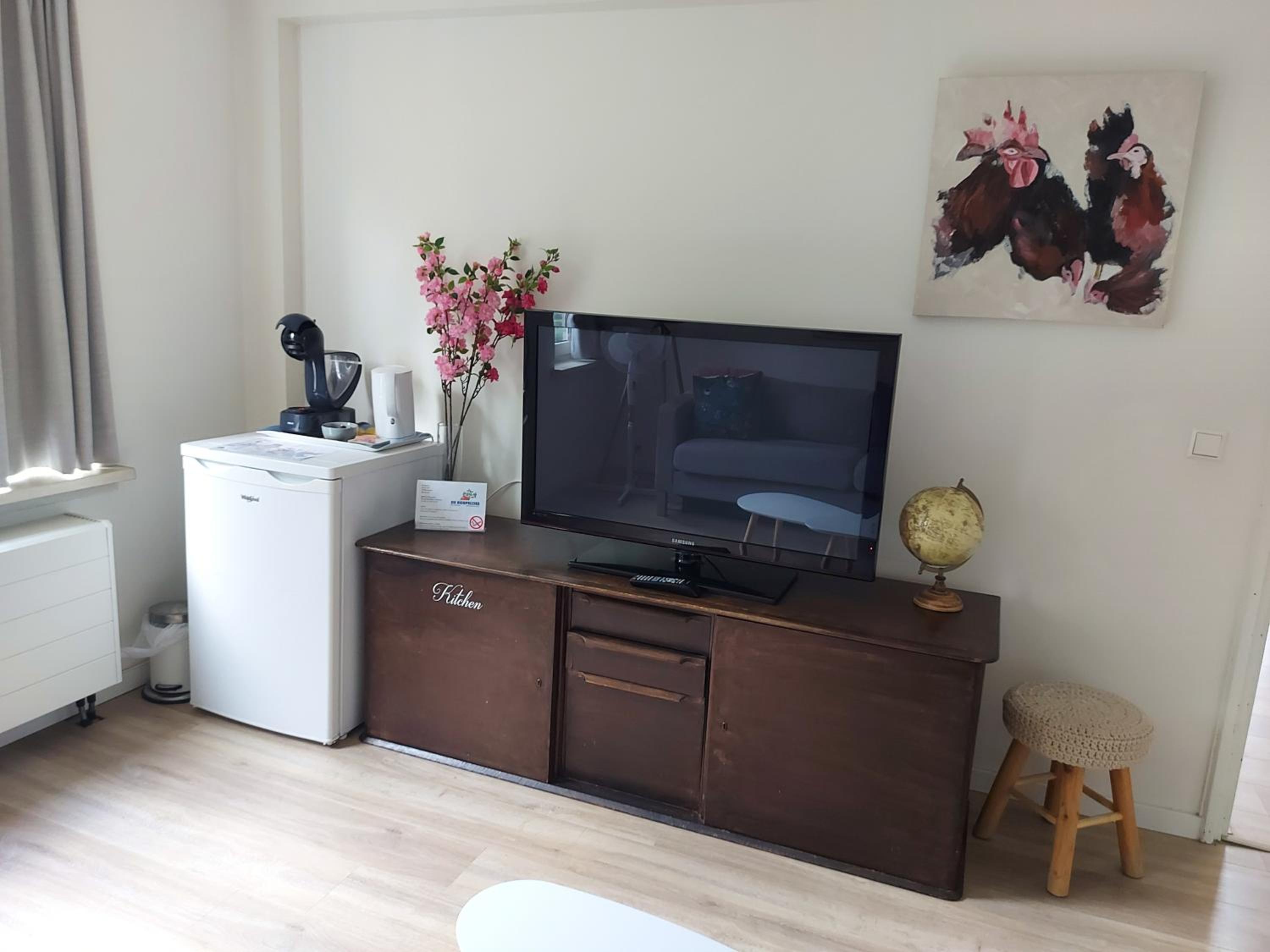 Two-Bedroom Apartment - Photo 16