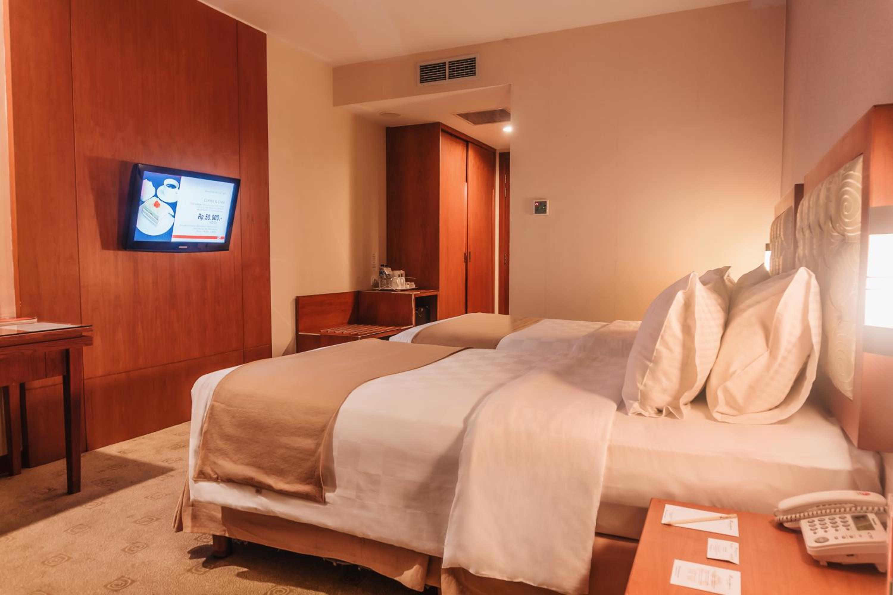 Grand Deluxe Queen Room photo 2