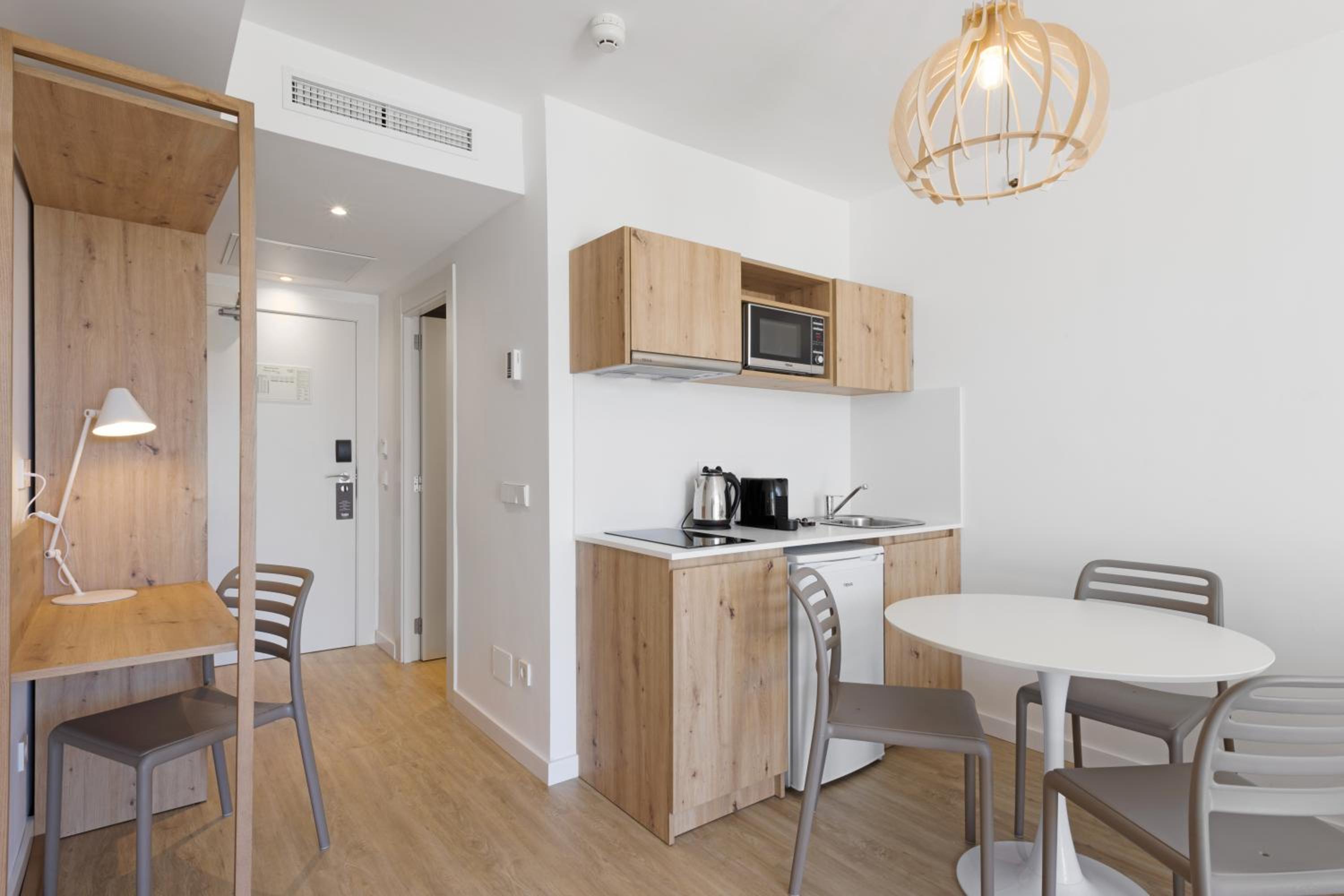 Apartment (2 Adults + 1 Child) photo 2