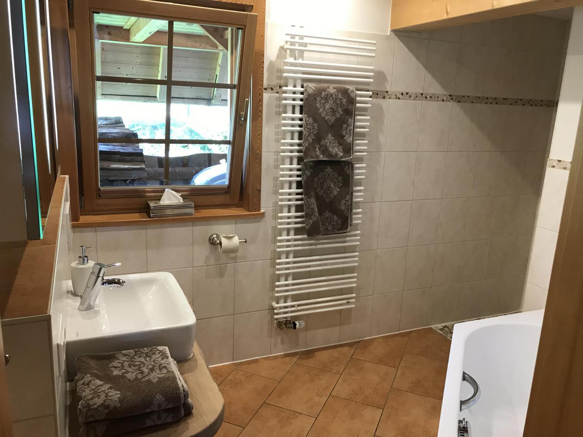 Two-Bedroom Deluxe Apartment with Garden View photo 2