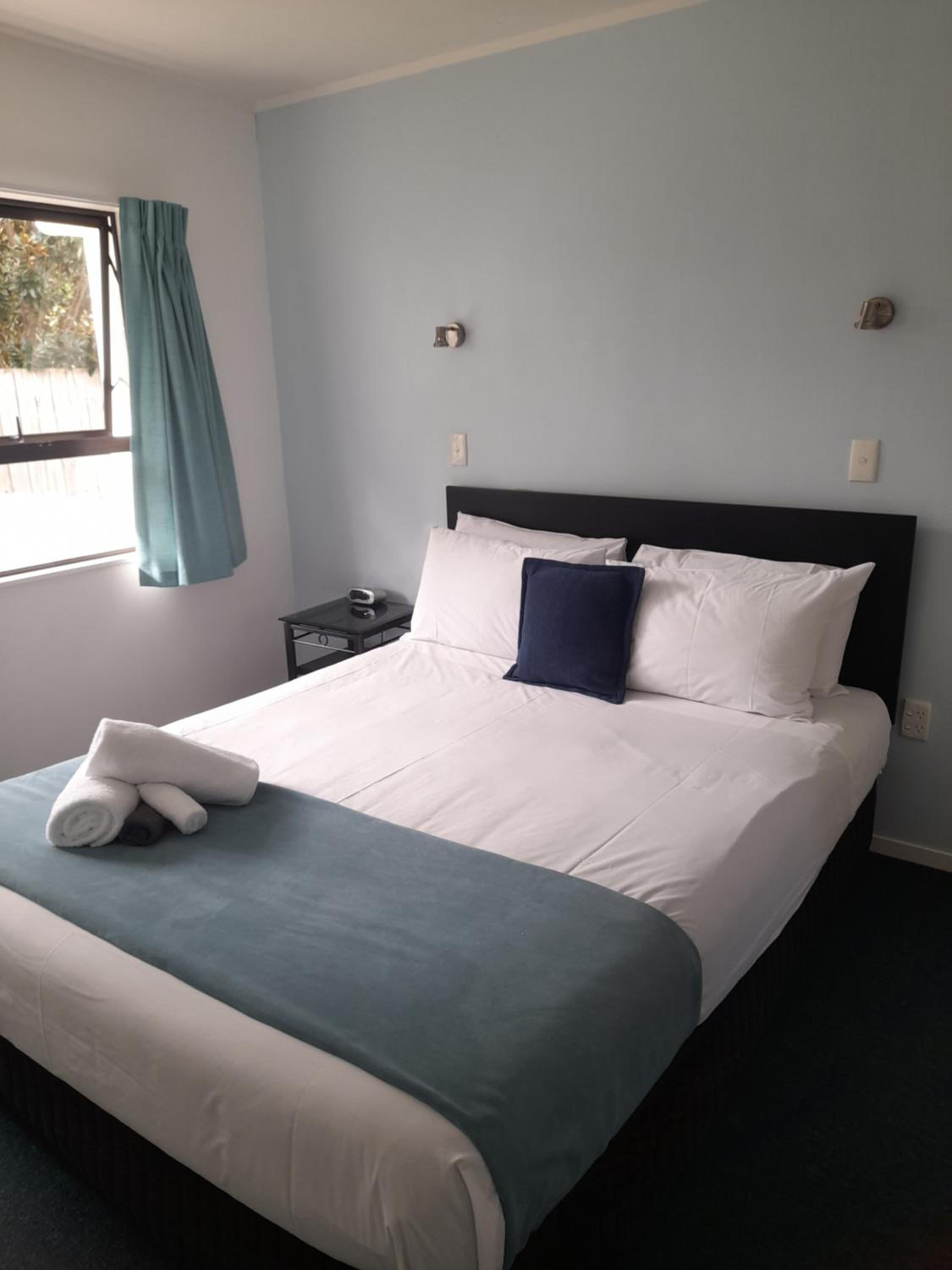 One-Bedroom Apartment - Photo 9