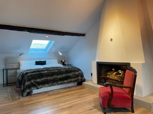 Four-Bedroom House photo 3