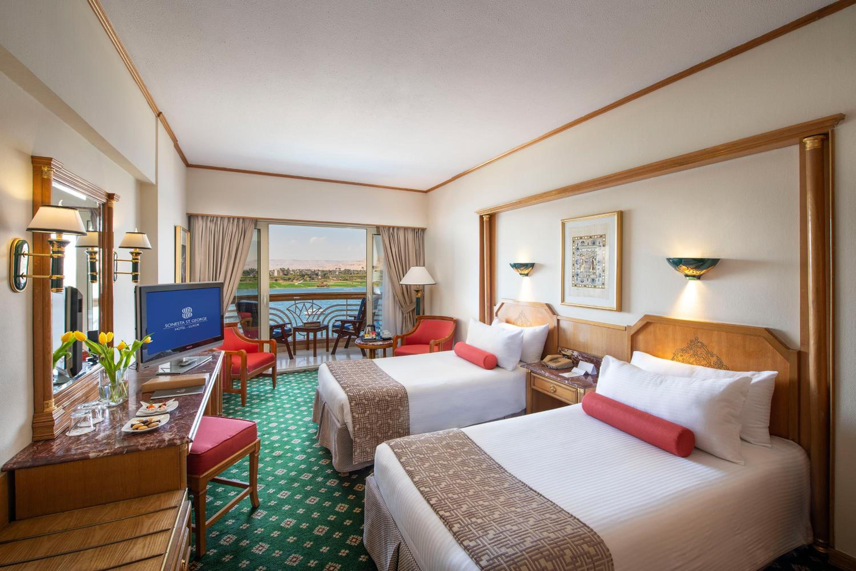 Standard Side Nile View Double or Twin Room thumbnail 6