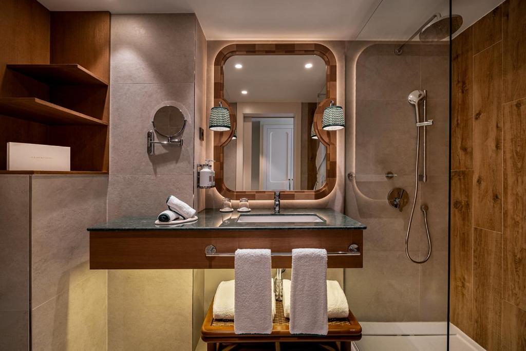 Essential Room