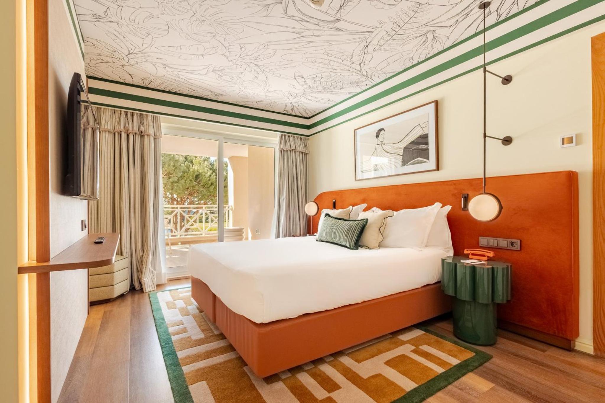 Essential King Room with Prime View