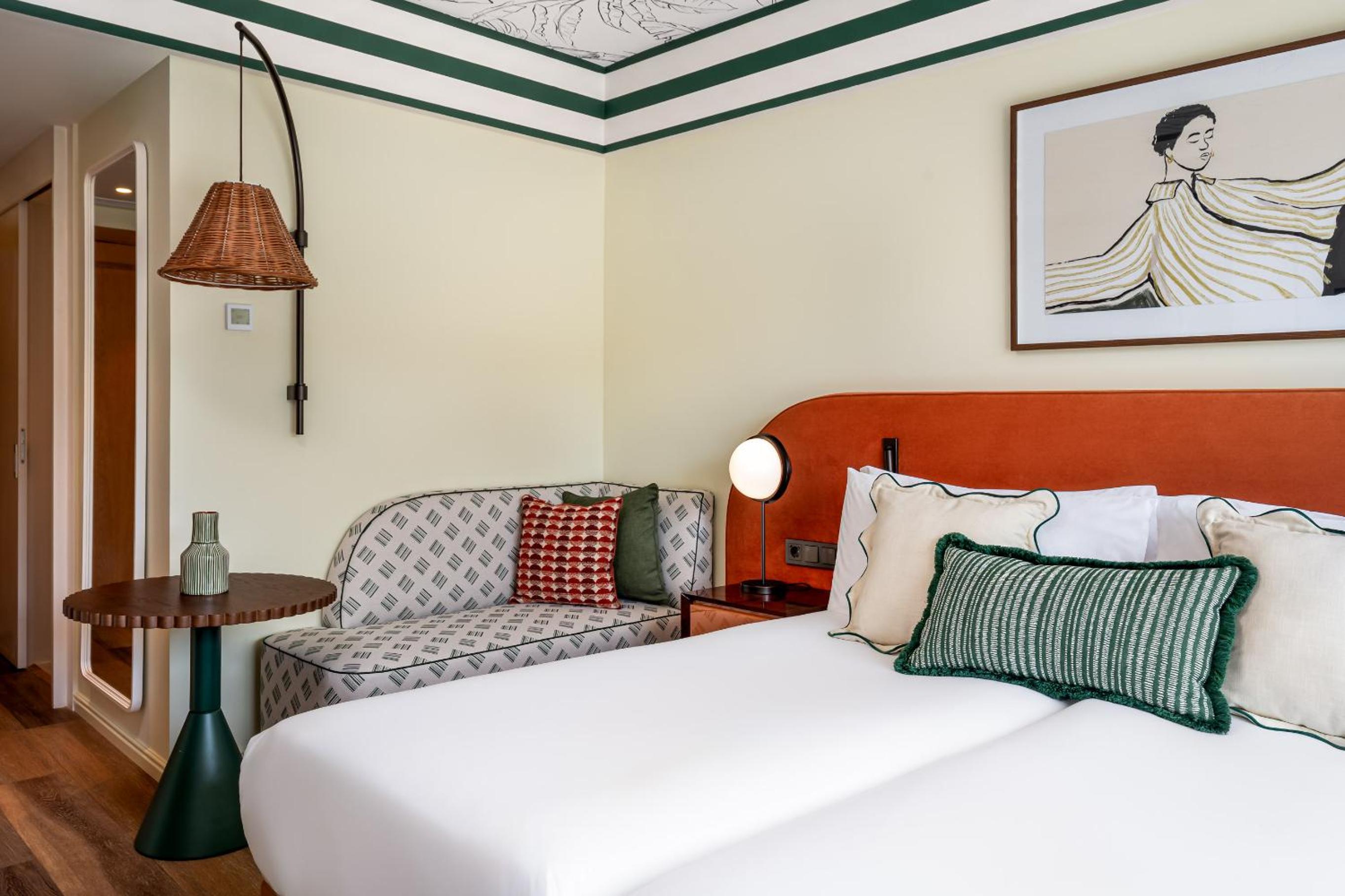 Essential King Room