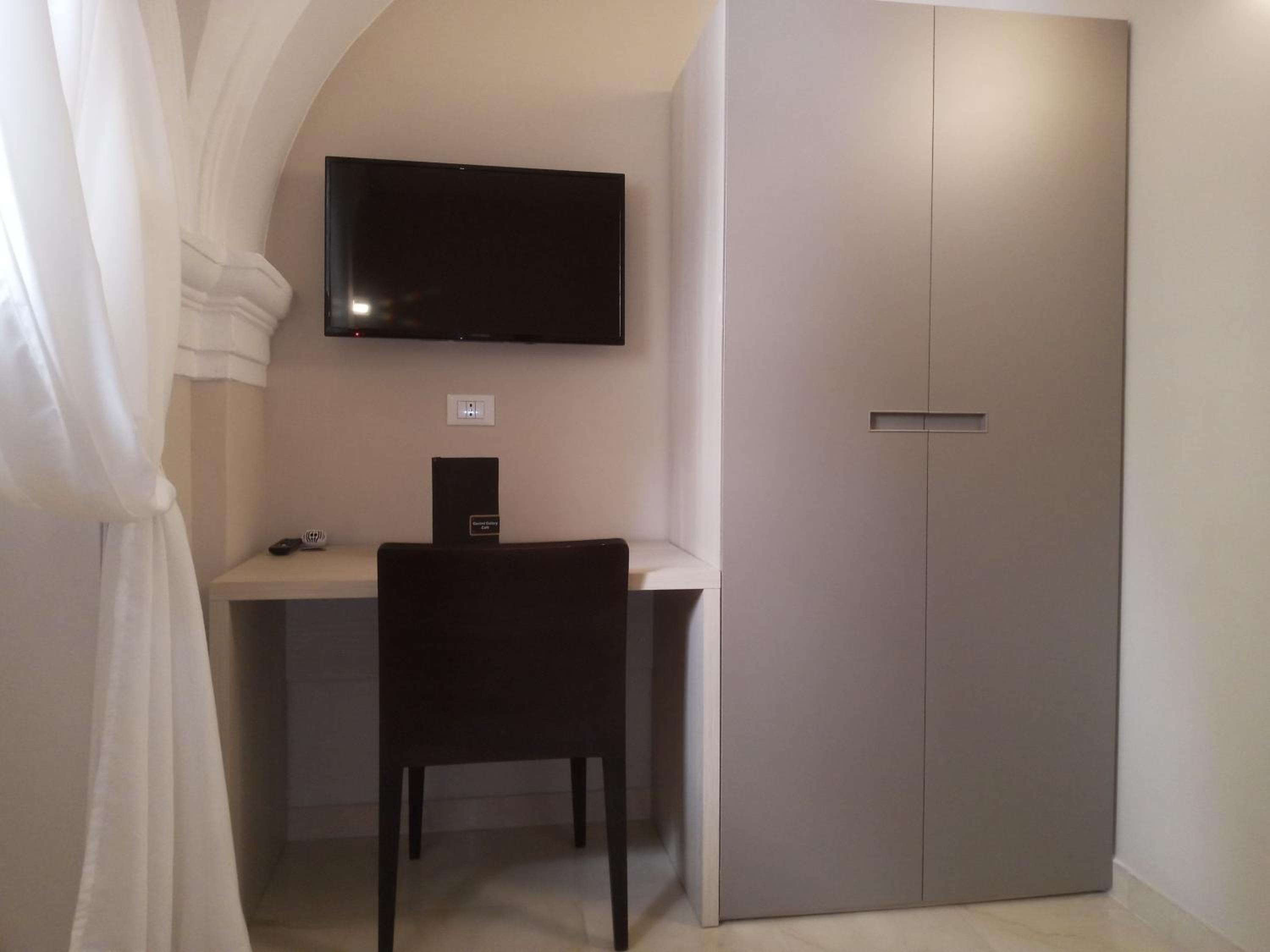 Small Double Room photo 2