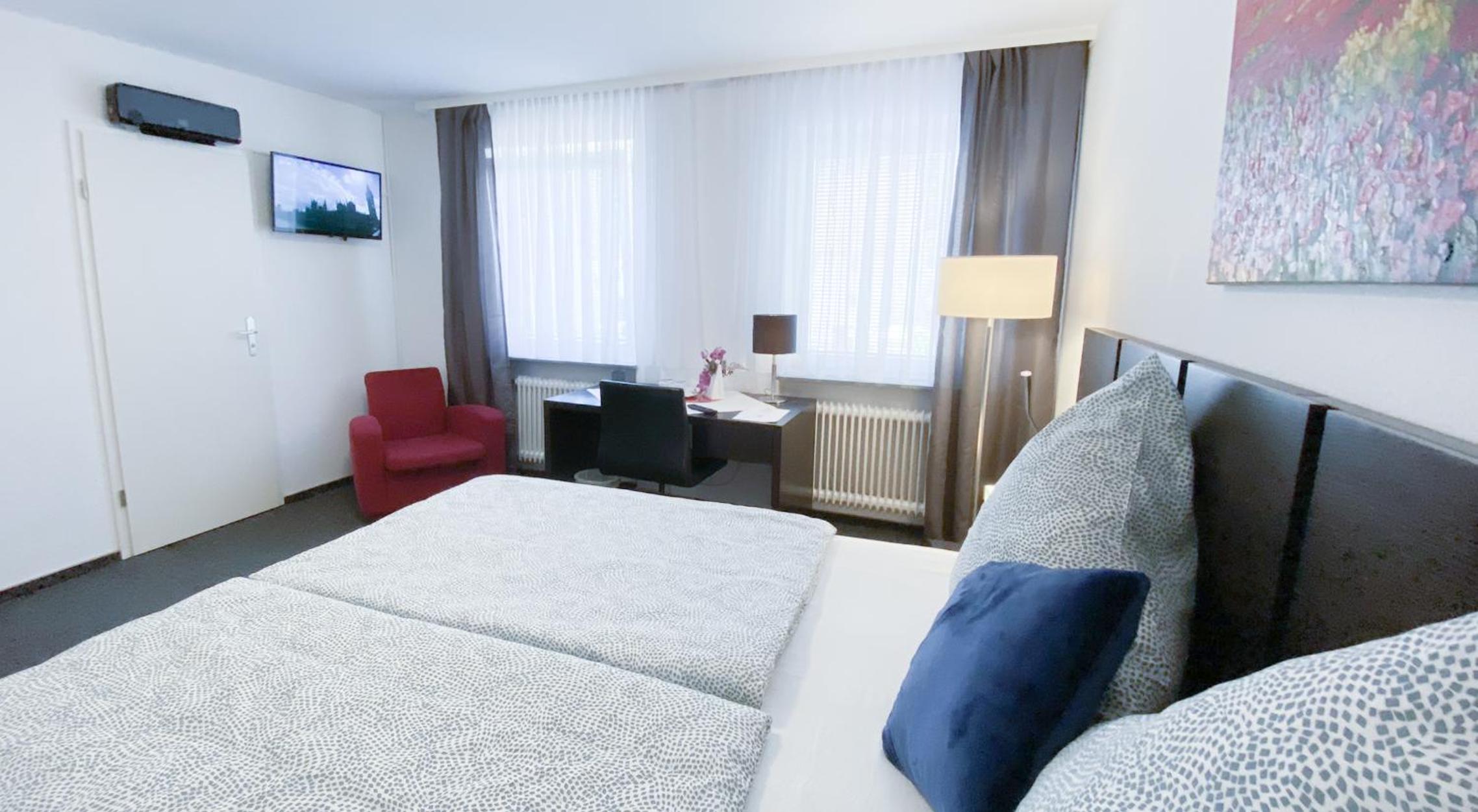 Standard Double Room photo 3