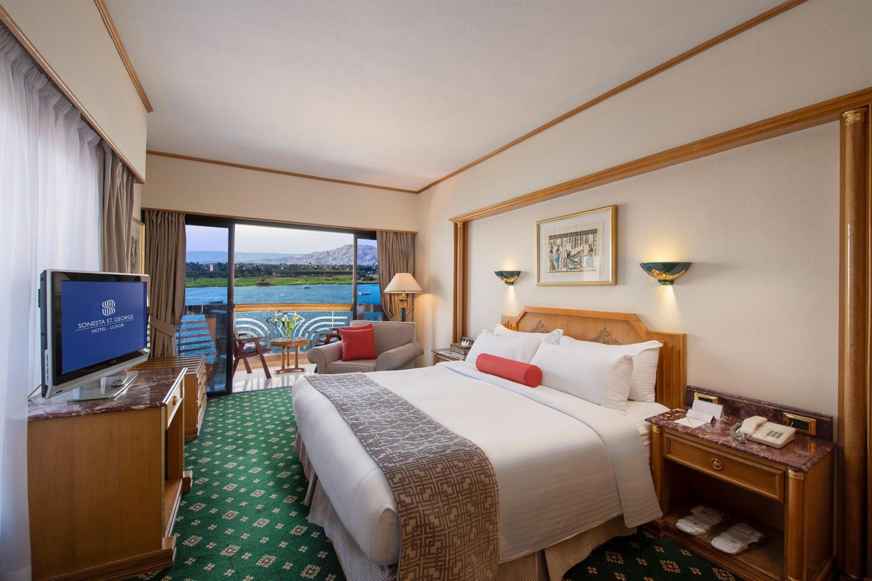 Junior Suite Direct Front Nile View