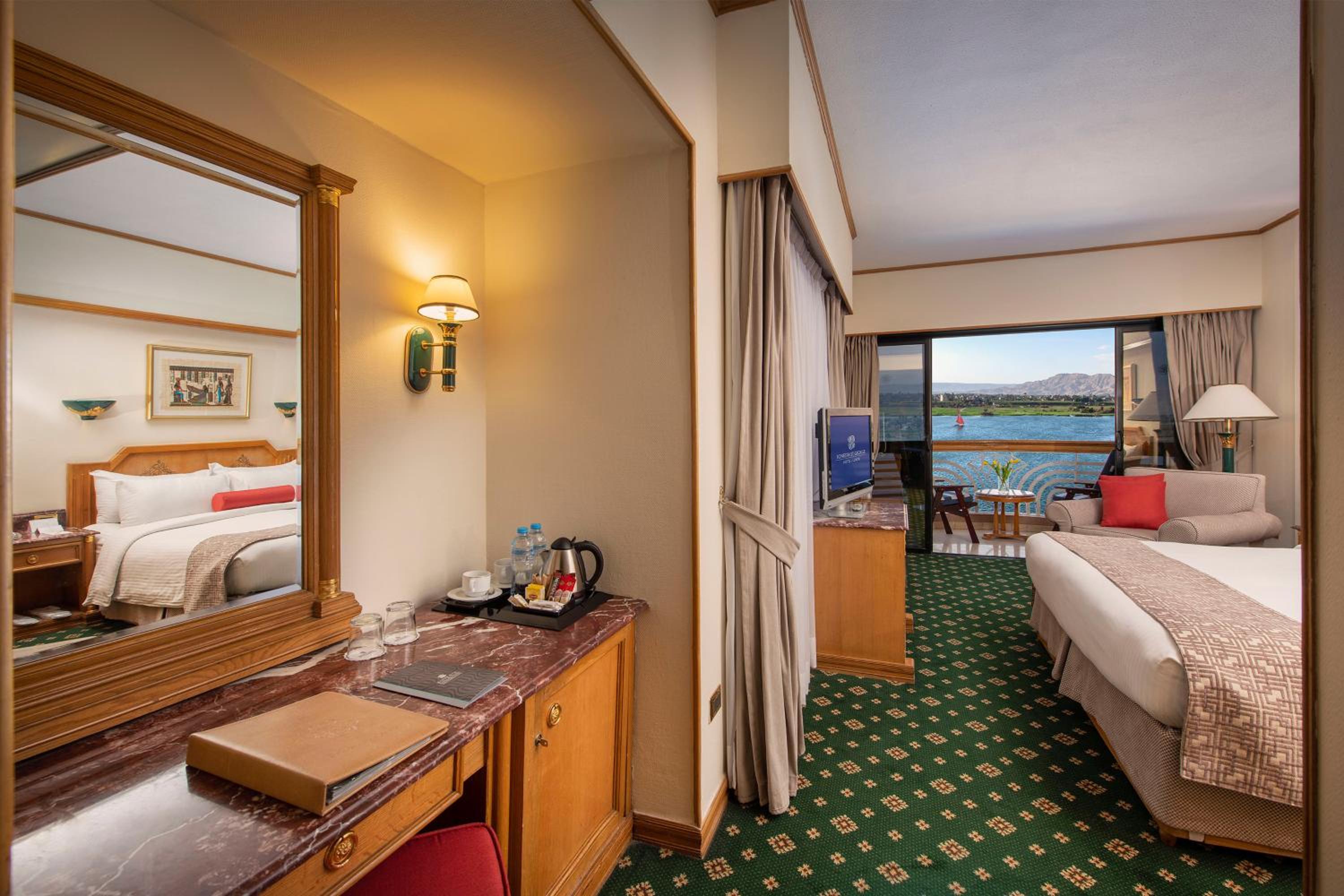 Junior Suite Direct Front Nile View