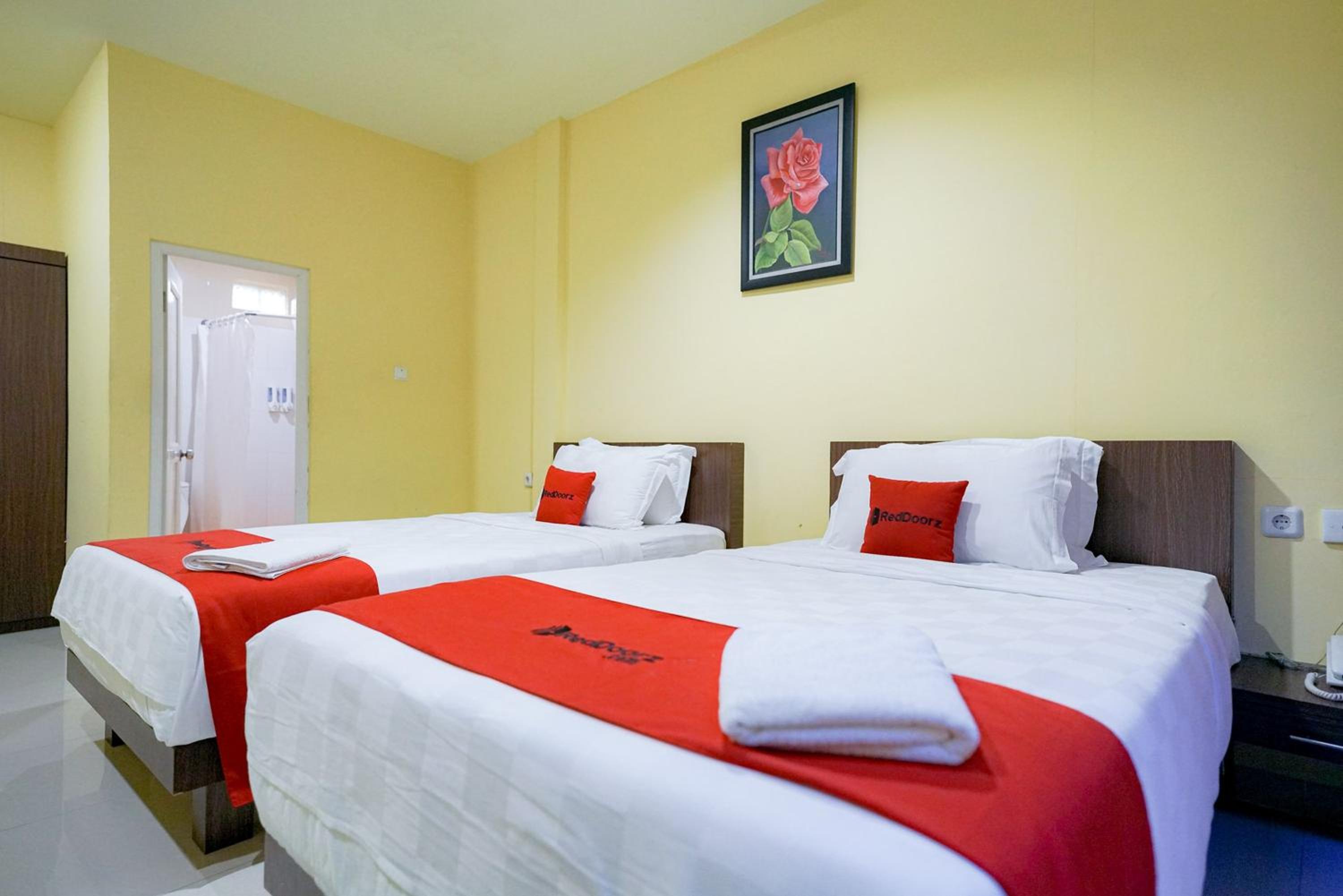 Deluxe Twin Room - Photo 1