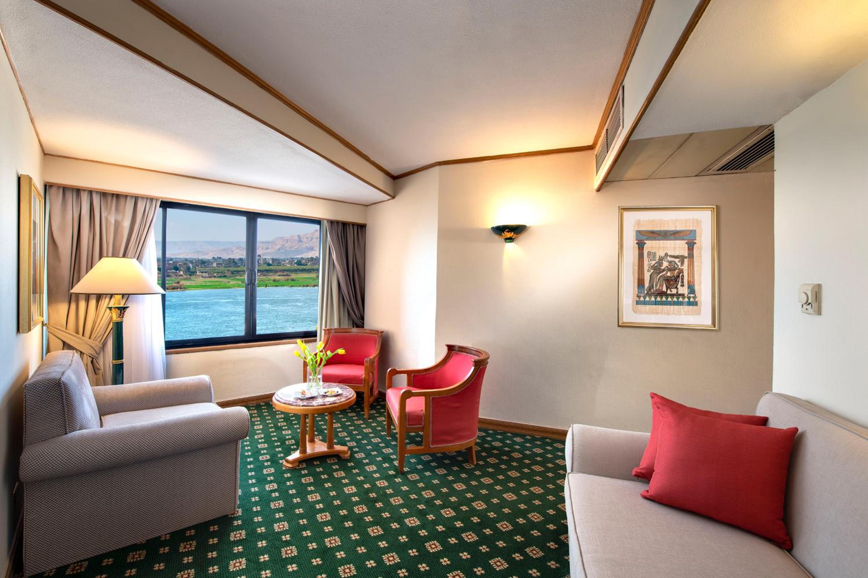 Junior Suite City / Side Nile View