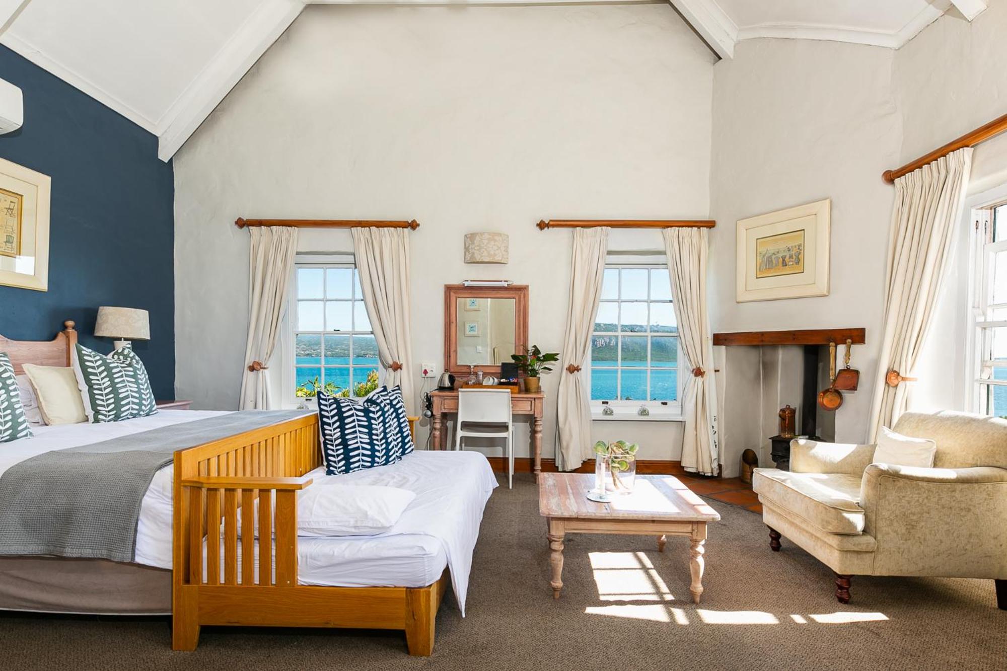 Panoramic Lagoon View Room - Photo 1