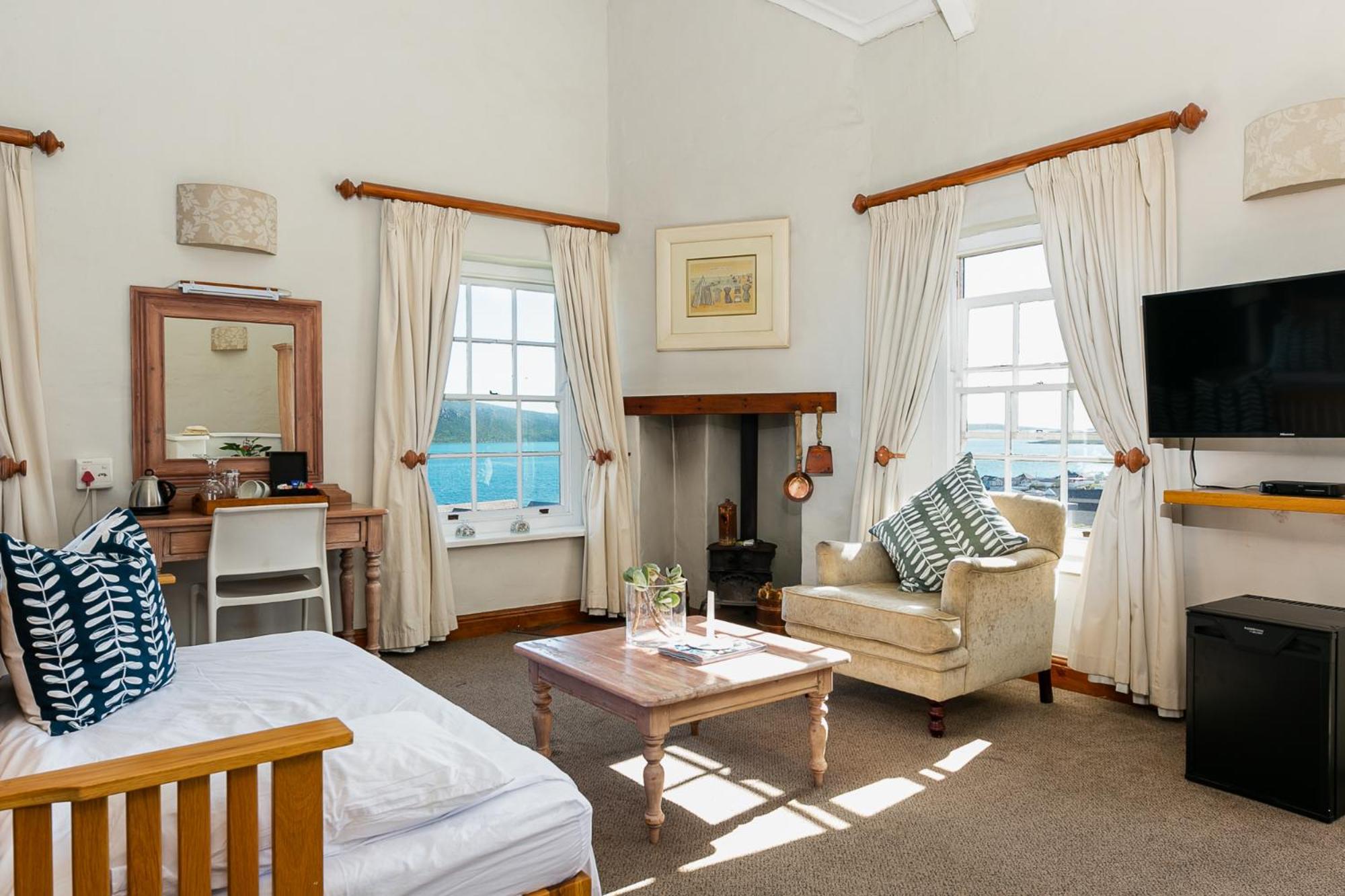 Panoramic Lagoon View Room - Photo 2