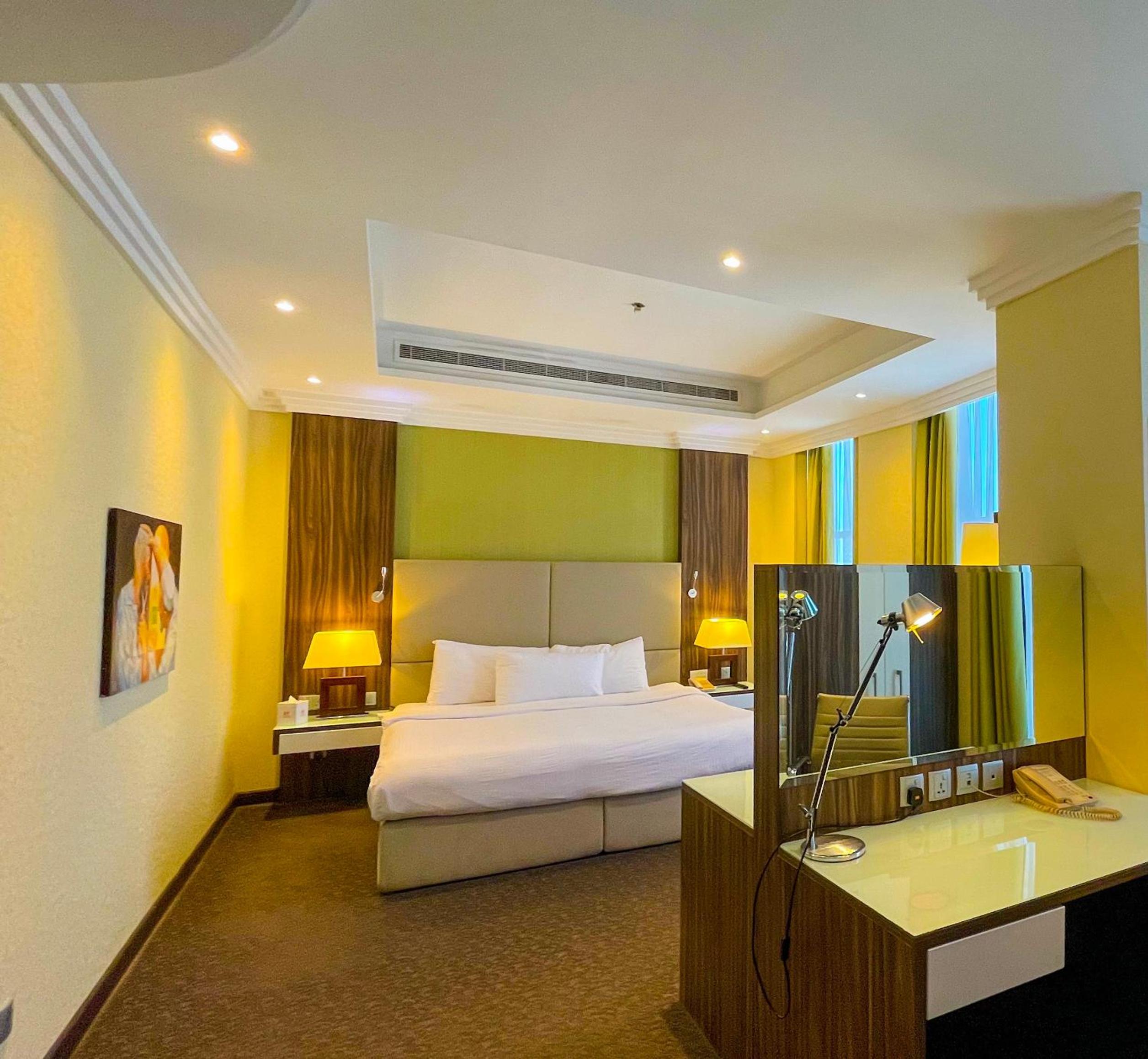 Superior King Room photo 1