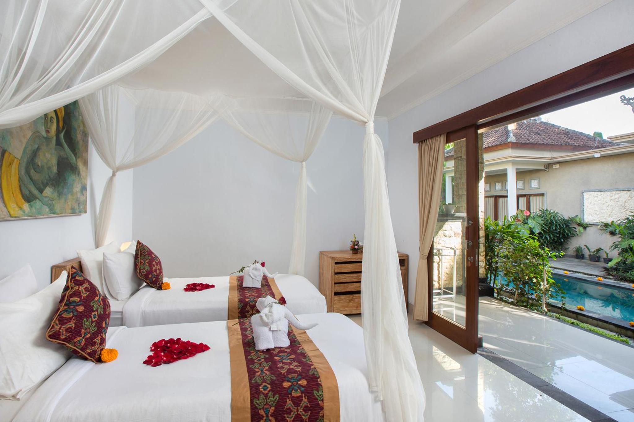 King Room with Pool View - Photo 65