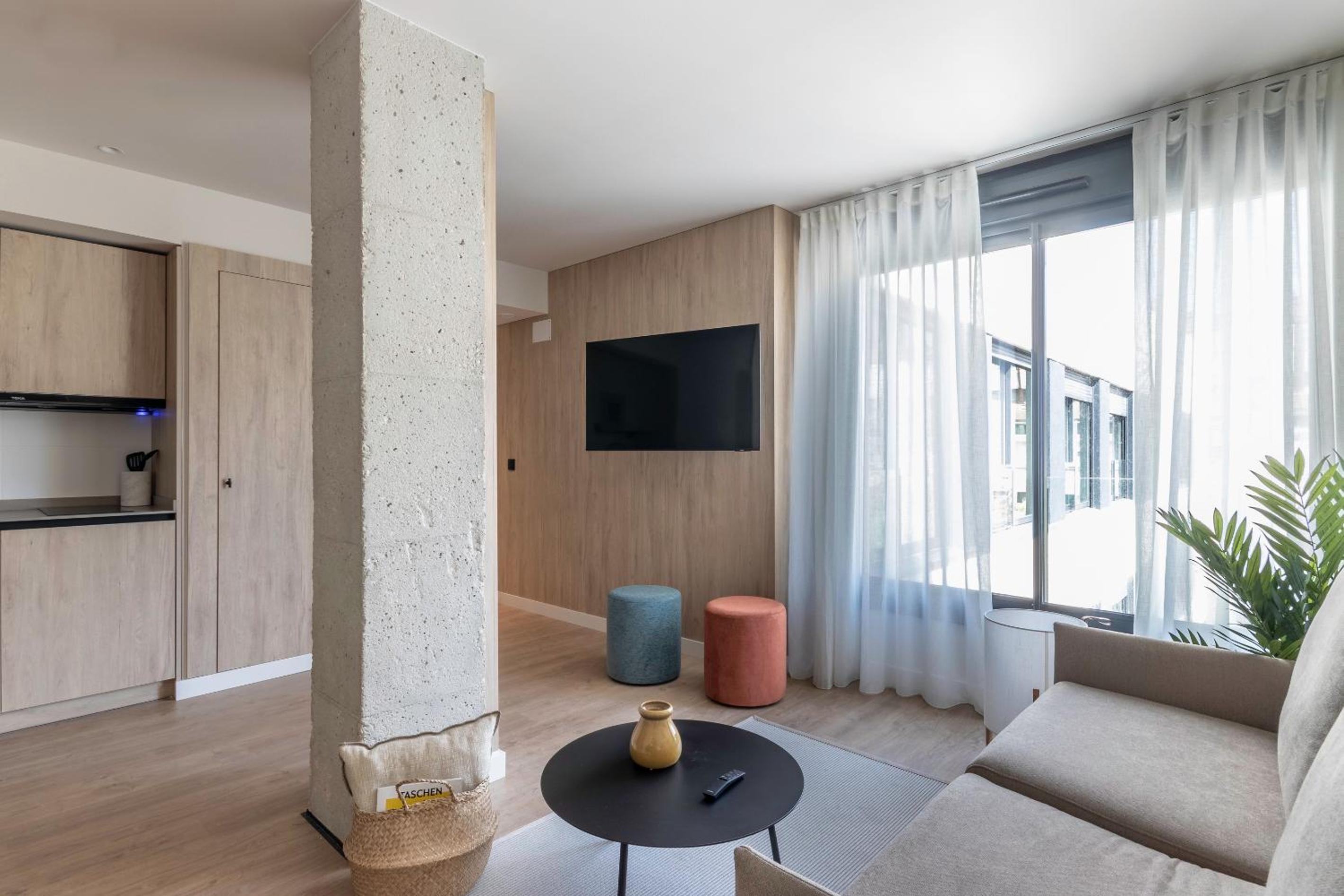 Deluxe Apartment - Photo 1