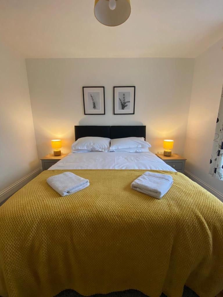 Three-Bedroom Apartment photo 1