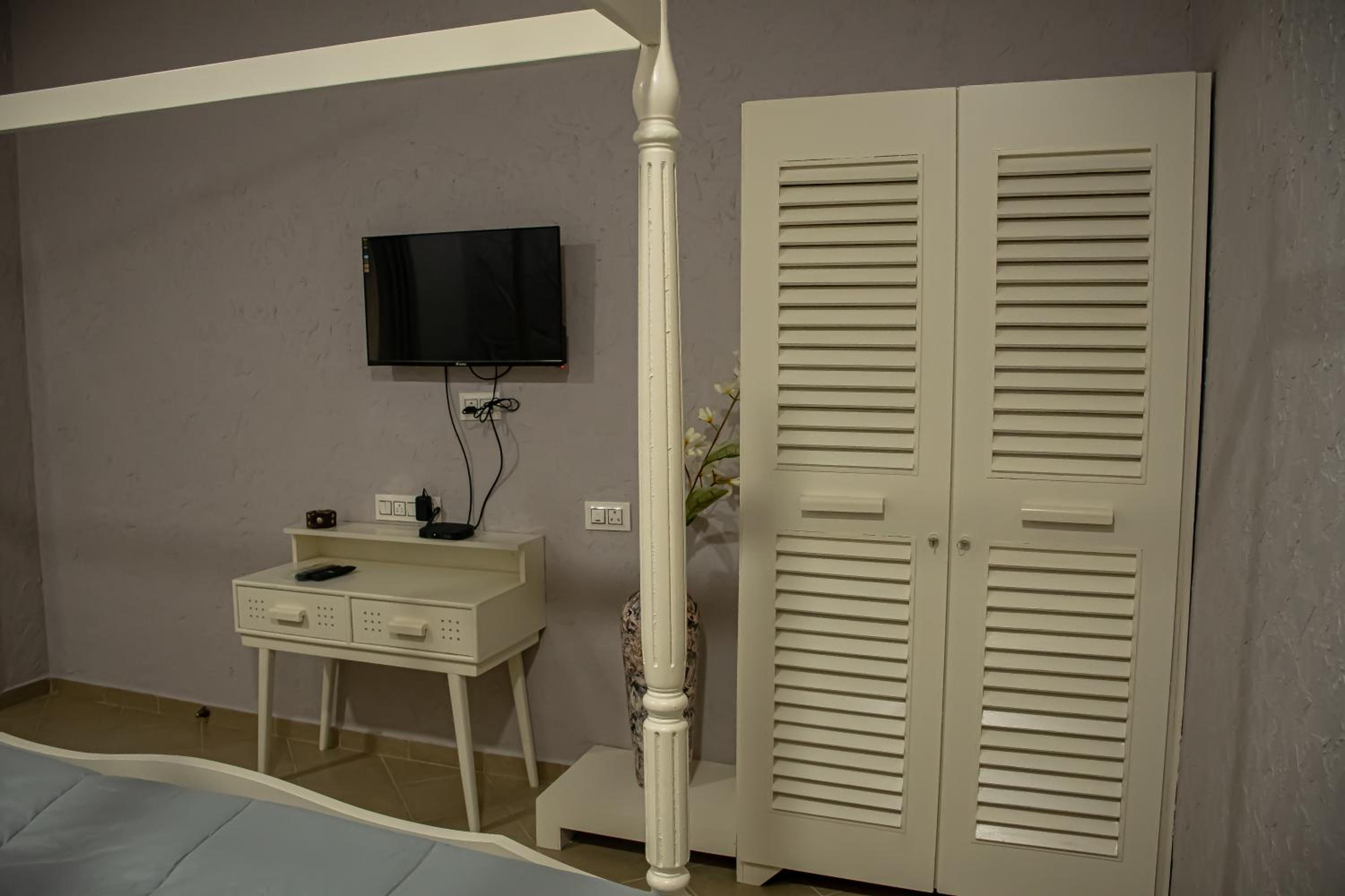 Double Room with Pool View photo 2